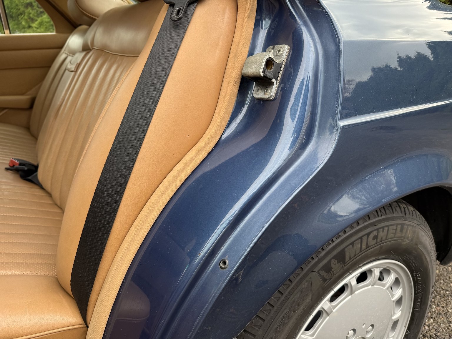 Interiörbild 1987 Mercedes-Benz 300 SE