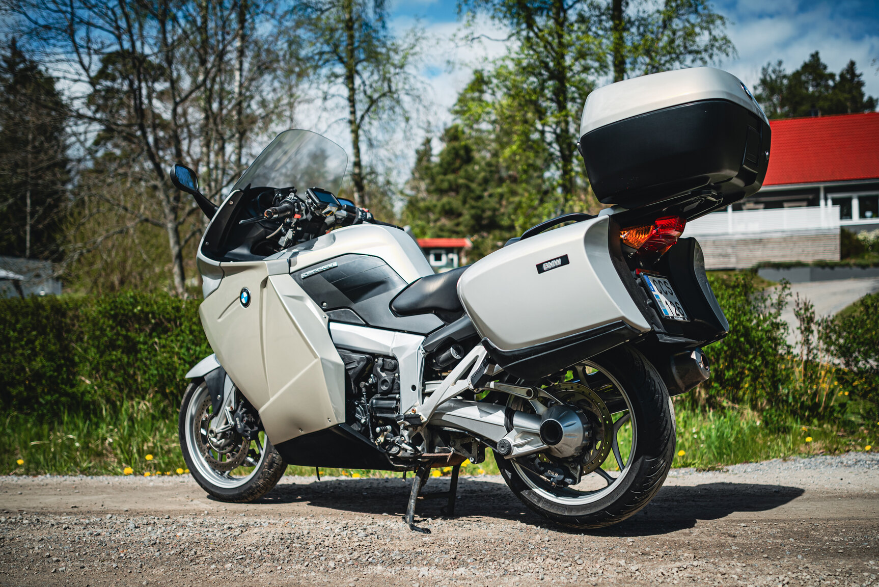 Exterior image of 2006 BMW K 1200 GT 