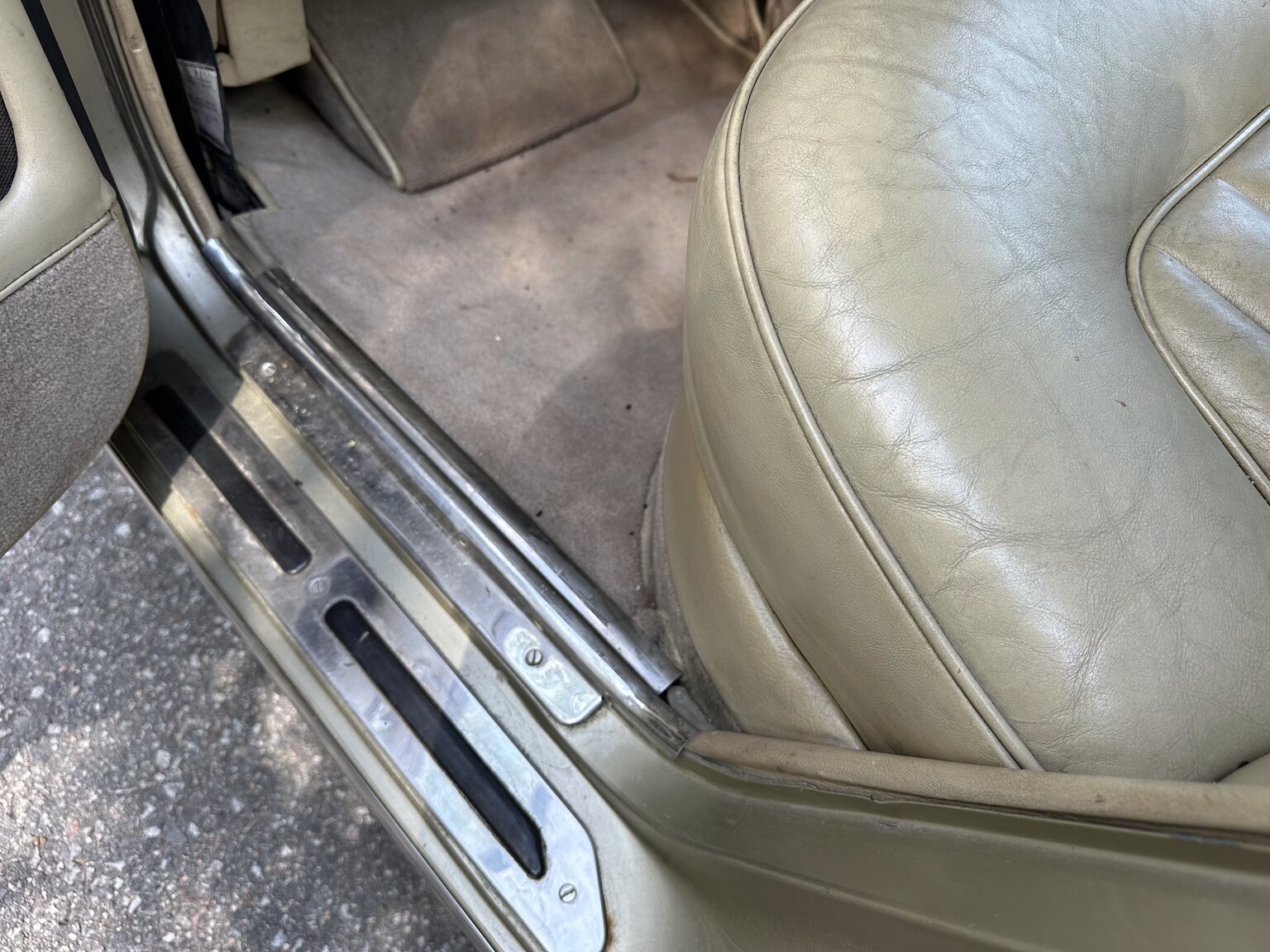 Interior image of 1979 Rolls Royce Silver Shadow