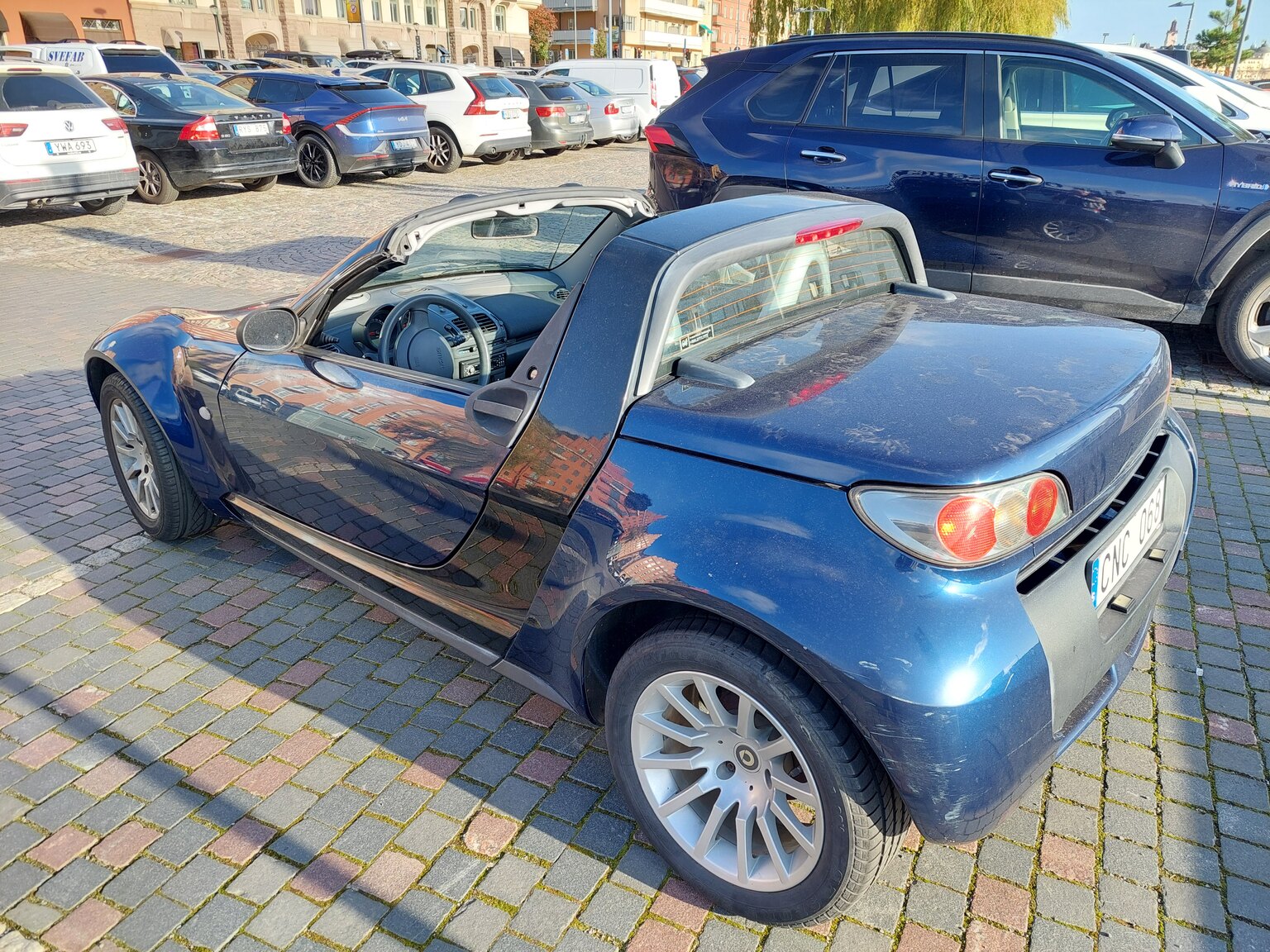 Exteriörbild på 2004 Smart Roadster