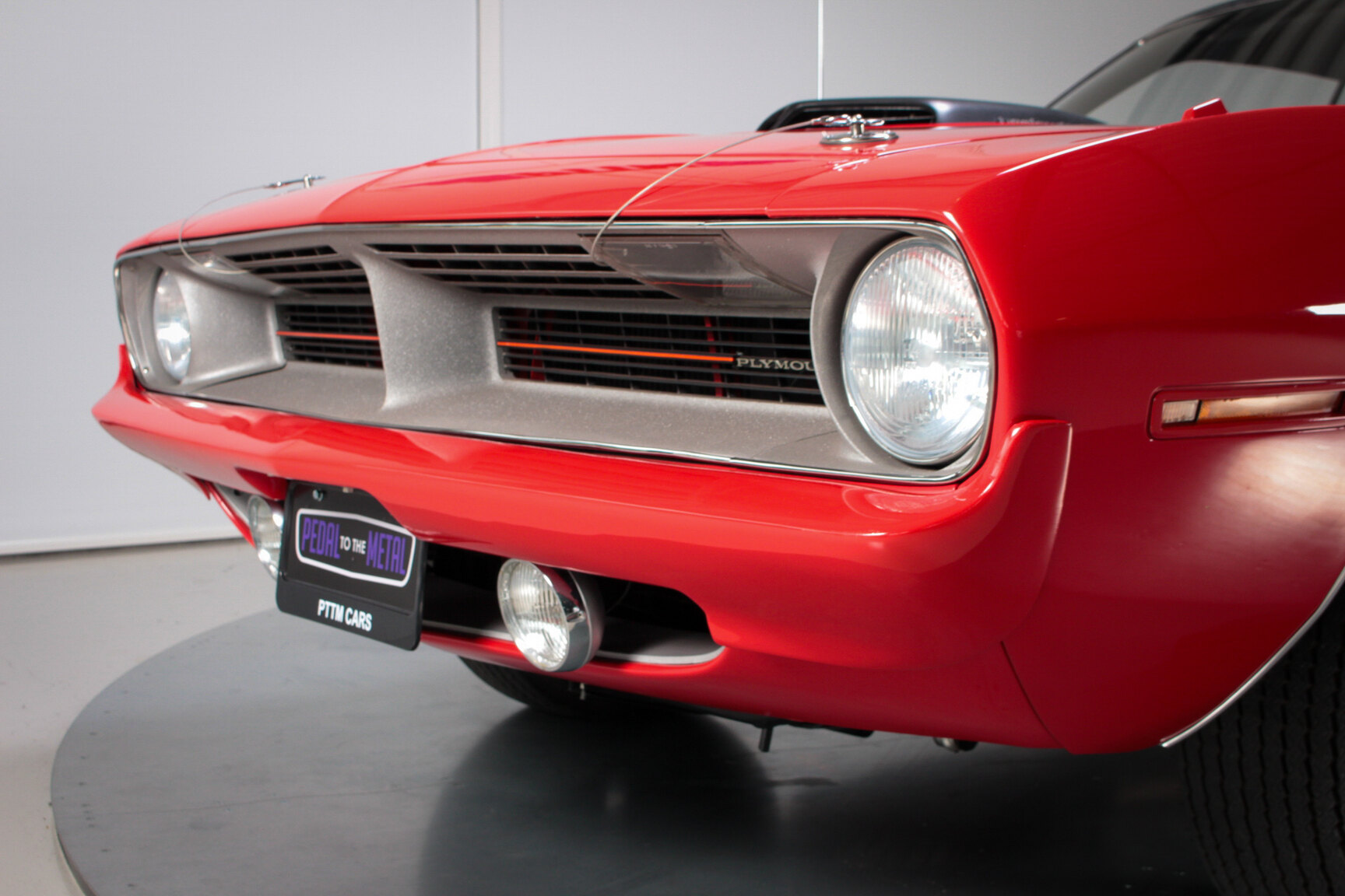 Exterior image of 1970 Plymouth Hemi Cuda