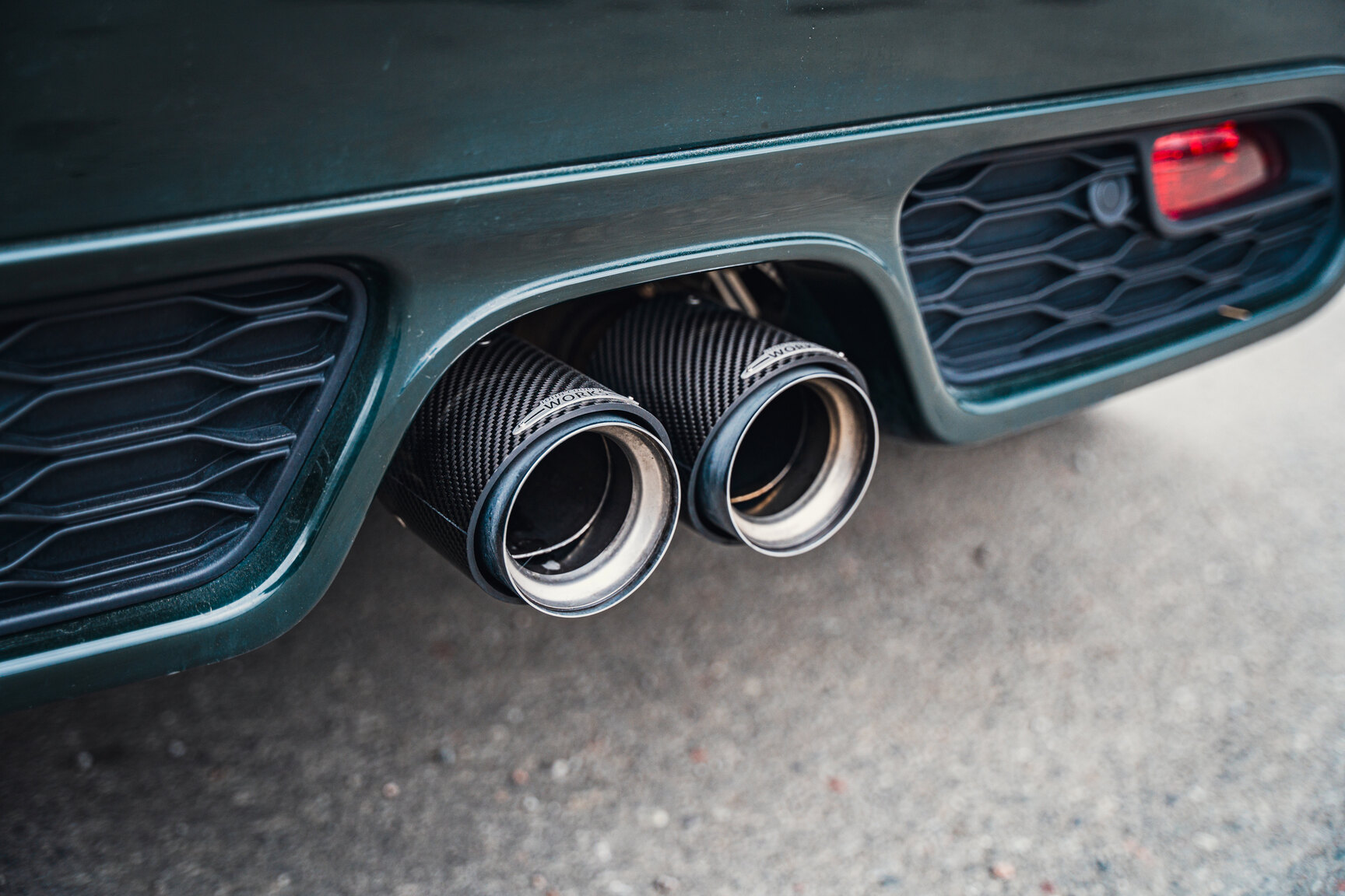 Exteriörbild på 2017 Mini Cooper JCW (42)