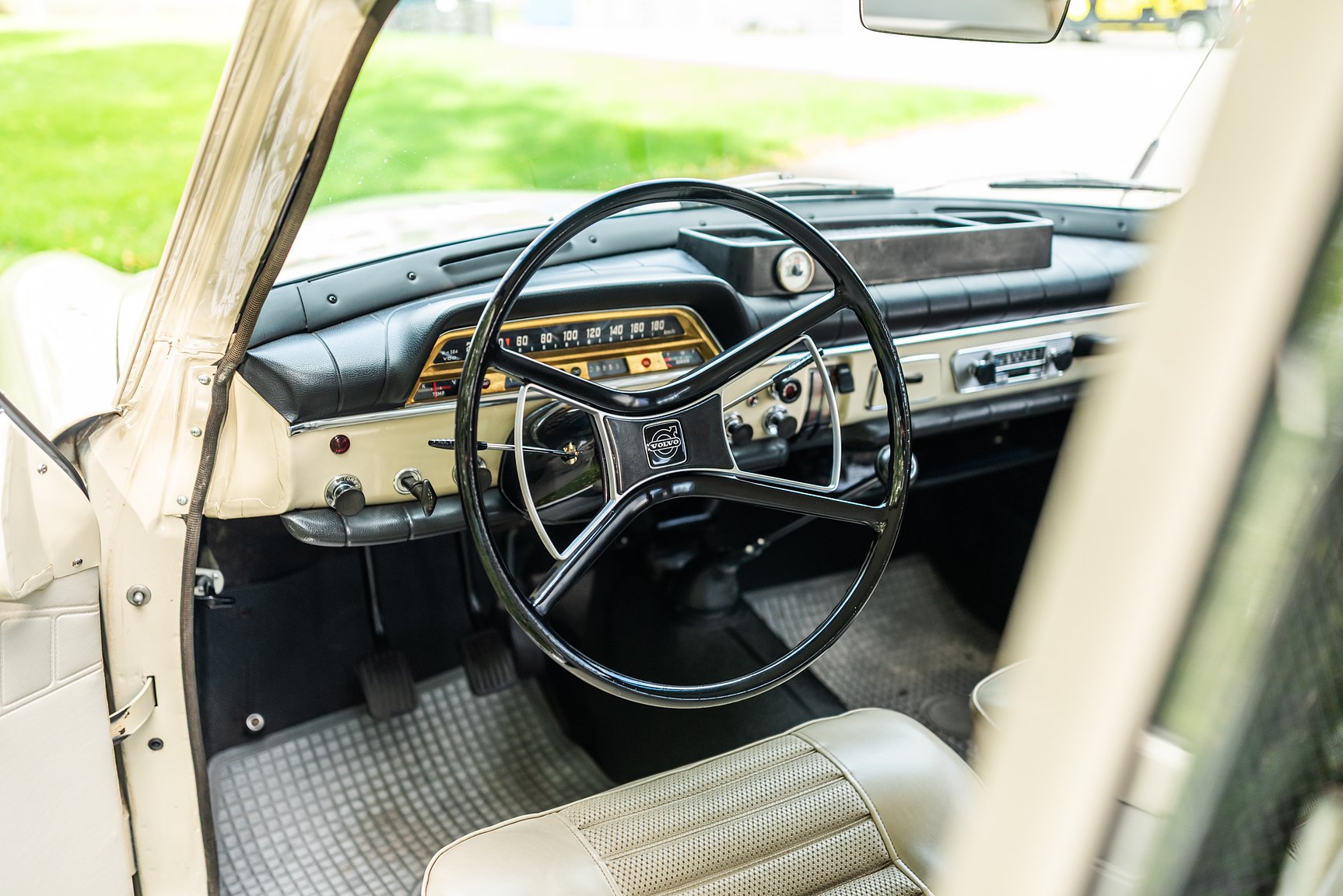Interior image of 1969 Volvo Amazon 121 P130