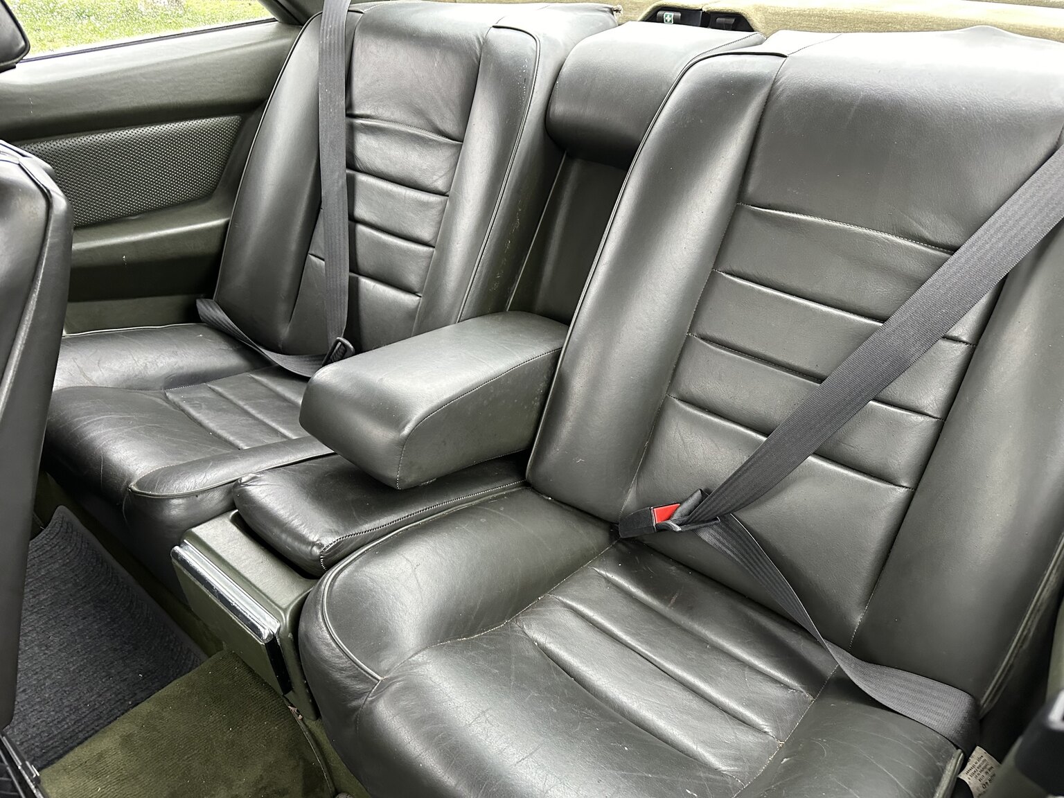 Innenraumfoto von 1983 Mercedes-Benz 500 SEC