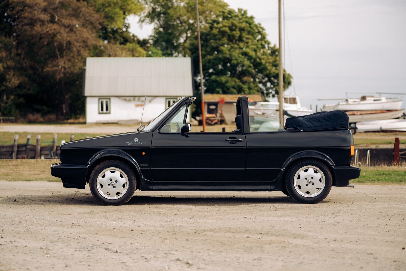 Exterior image of 1991 VW Golf Cabriolet "Etienne Aigner Edition"