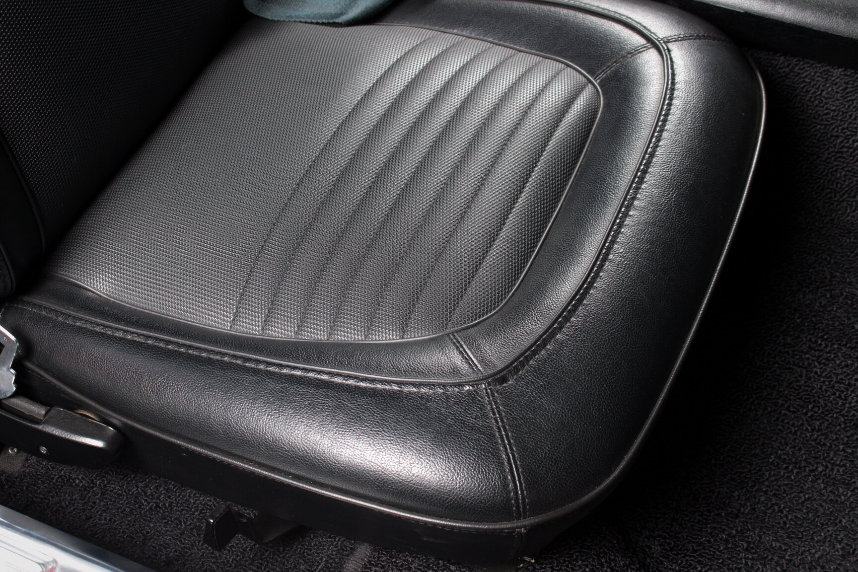 Interior image of 1970 Plymouth Hemi Cuda