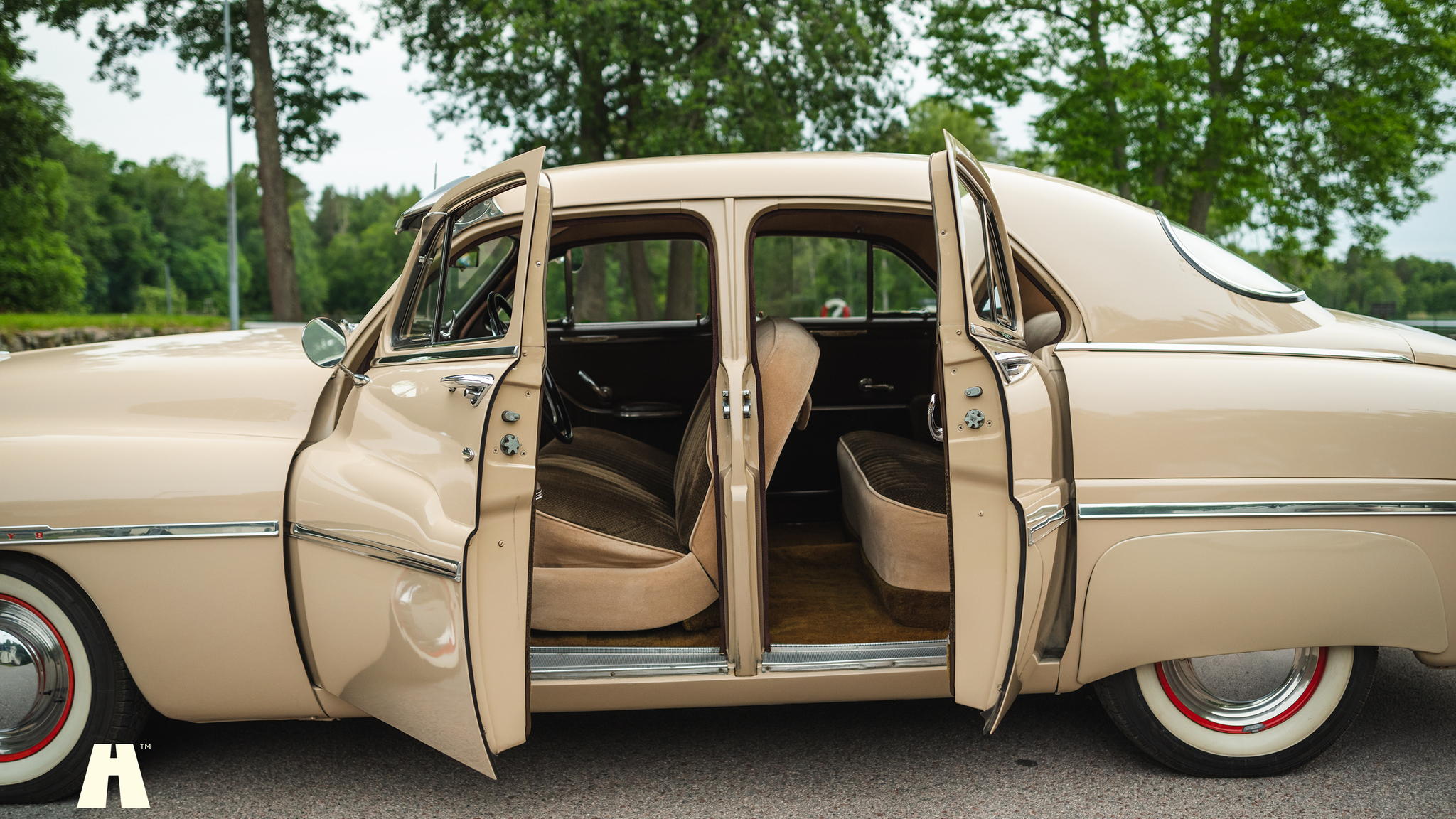 Interiörbild 1950 Mercury Eight Sport Sedan