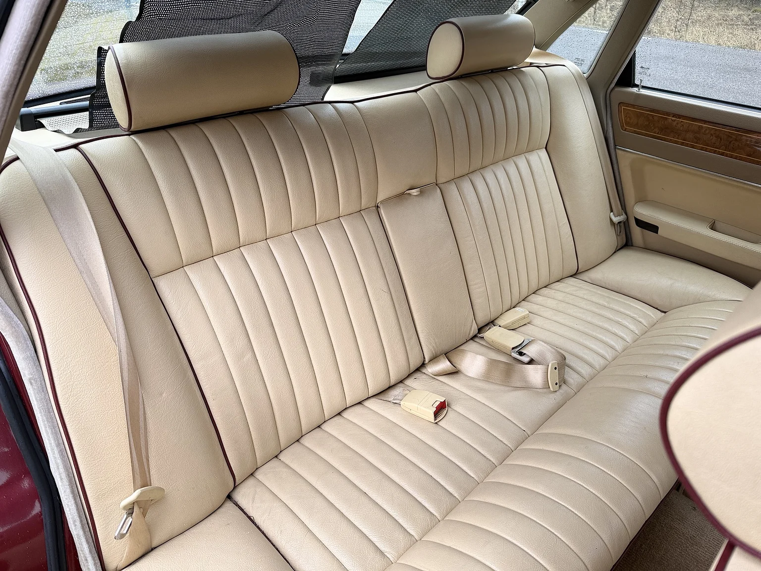 Innenraumfoto von 1991 Jaguar XJ40 Sovereign (69)