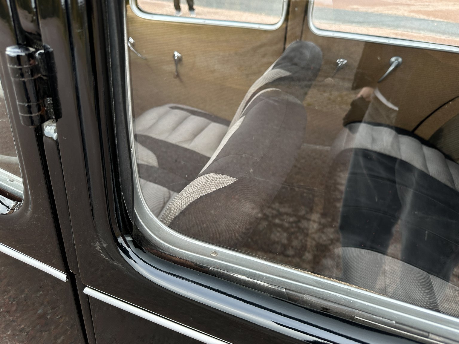Exterior image of 1951 Citroën Berline 11 Sport