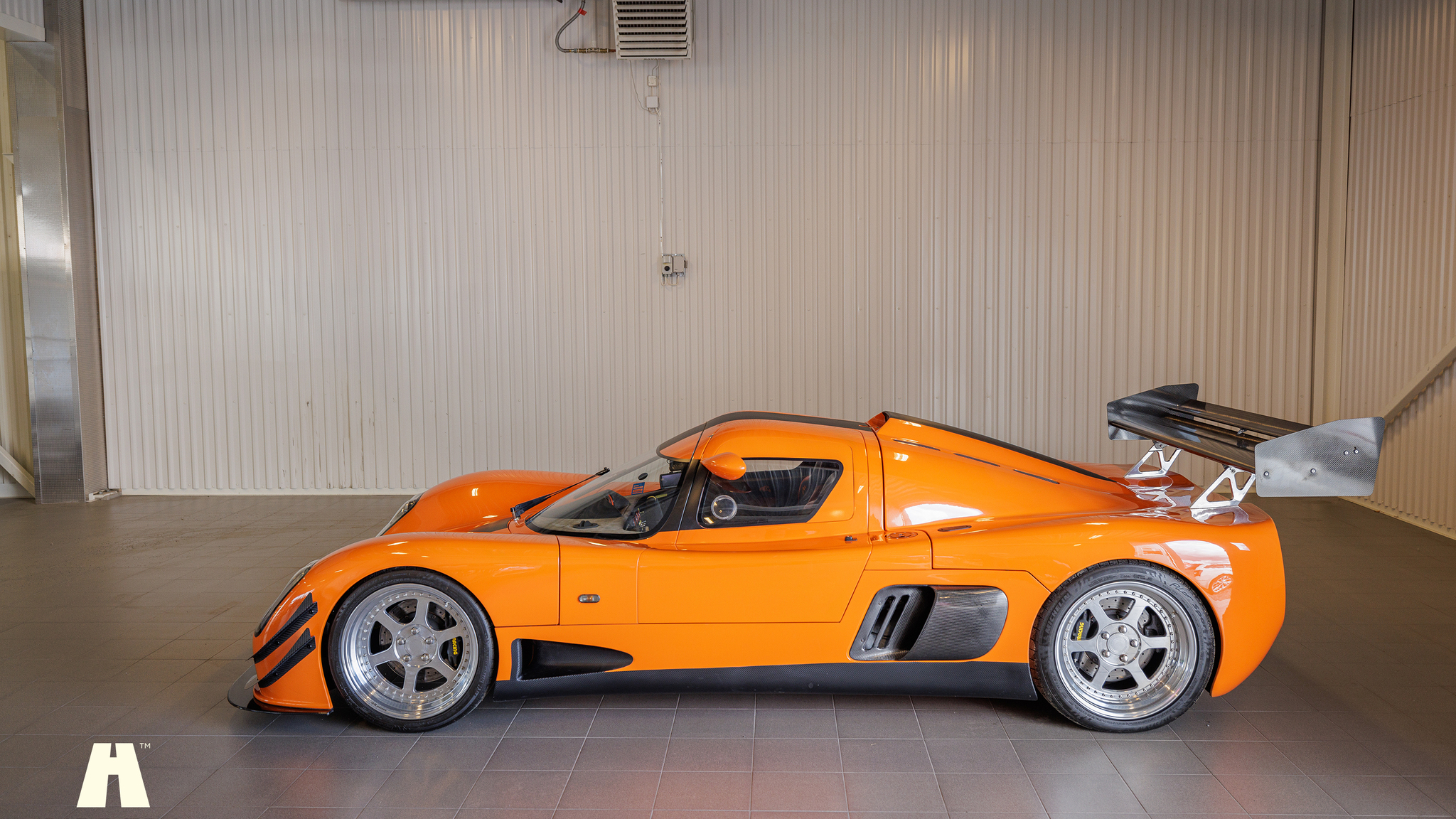 Exterior image of 2006 Ultima GTR (17)