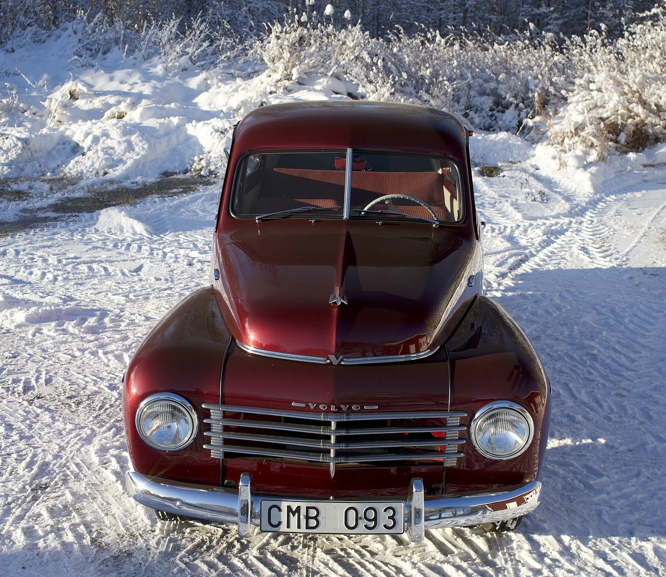 Exterior image of 1953 Volvo PV444 DS (12)