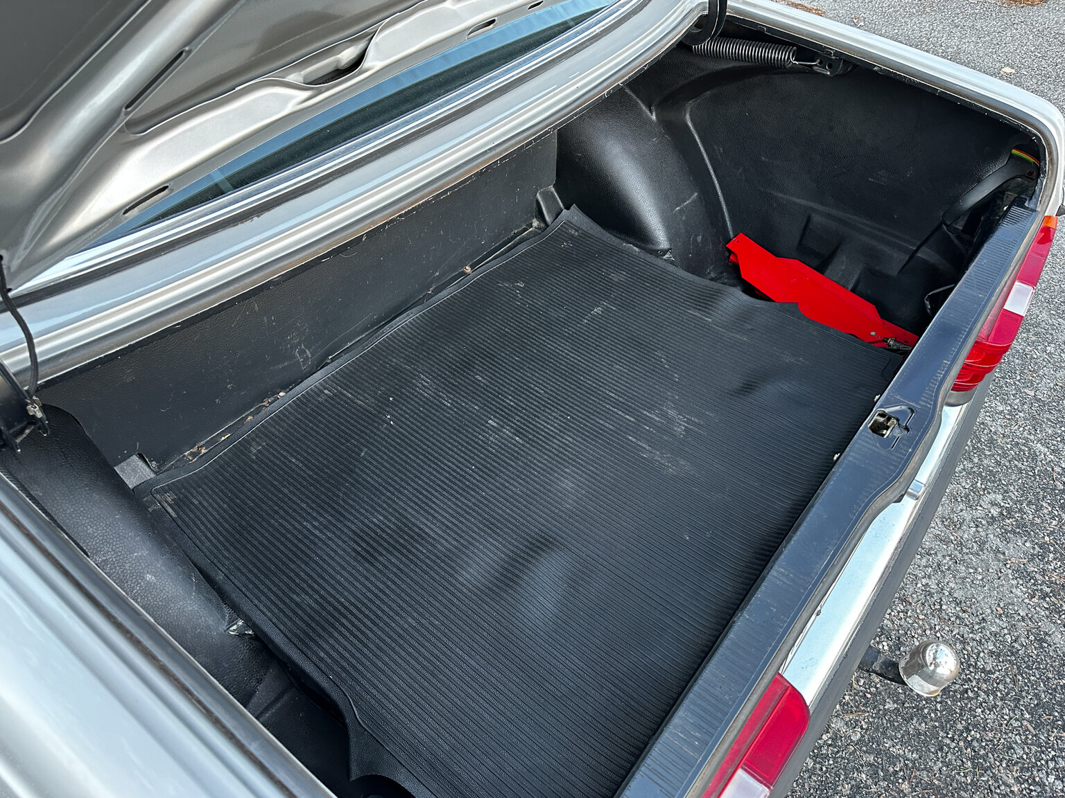 Interior image of 1978 Mercedes-Benz 250