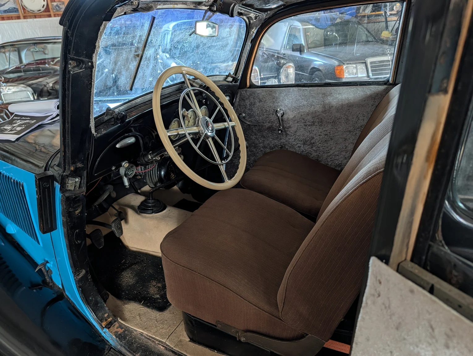 Innenraumfoto von 1938 Mercedes-Benz 170 V  Sedan (3)