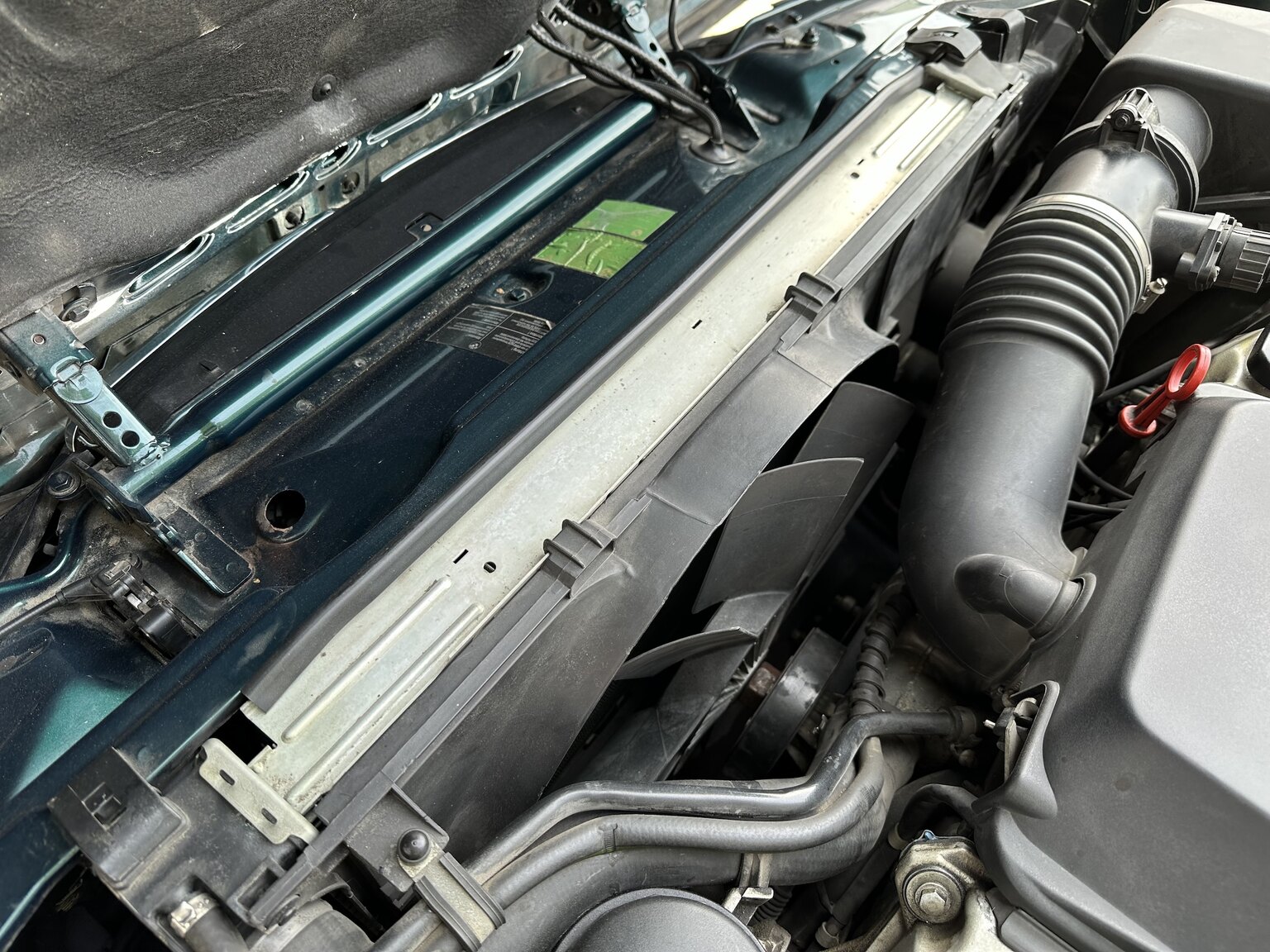 Image of 1992 BMW 740iA mechanics