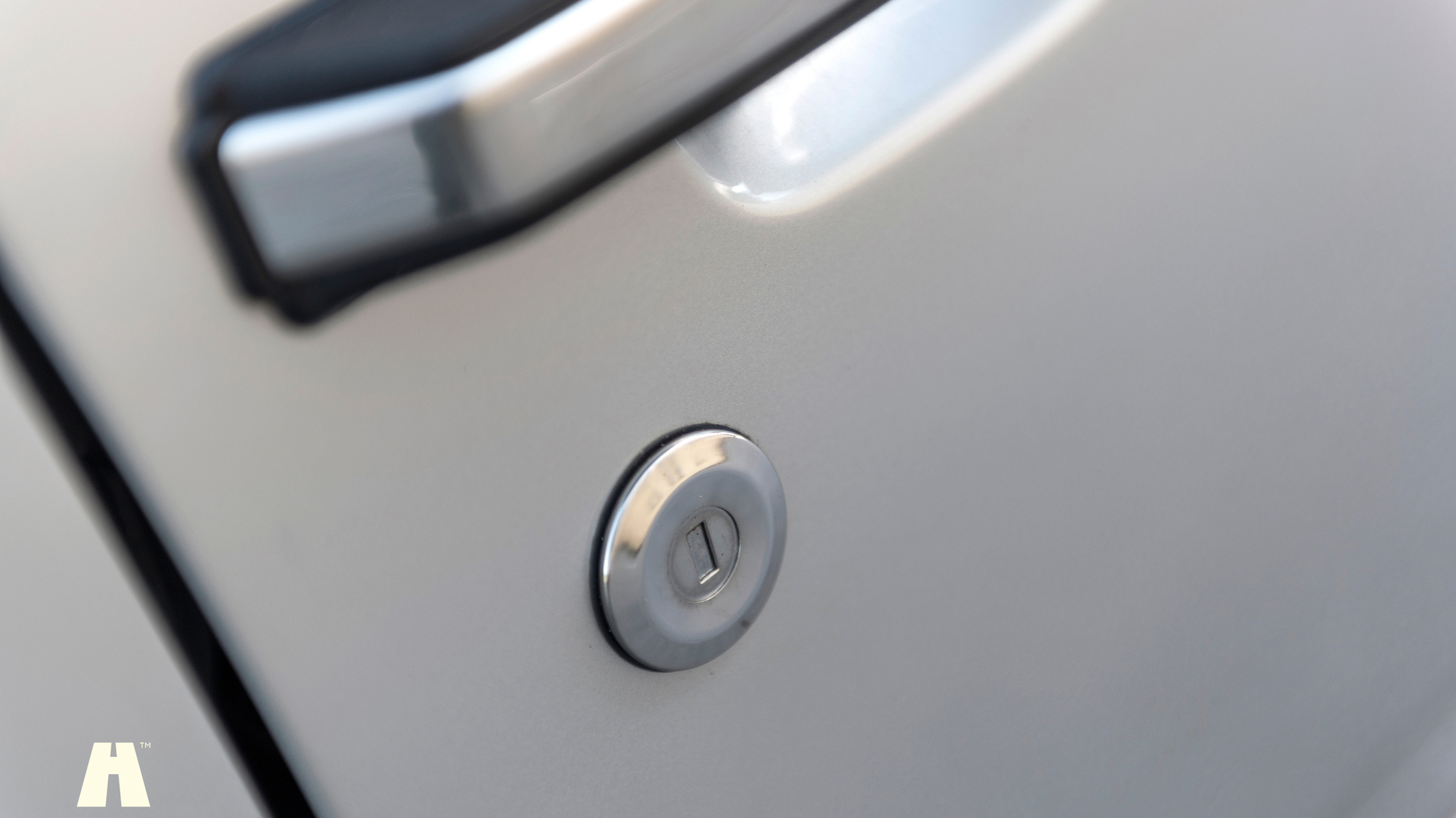 Exterior image of 1991 Volvo 960 Executive