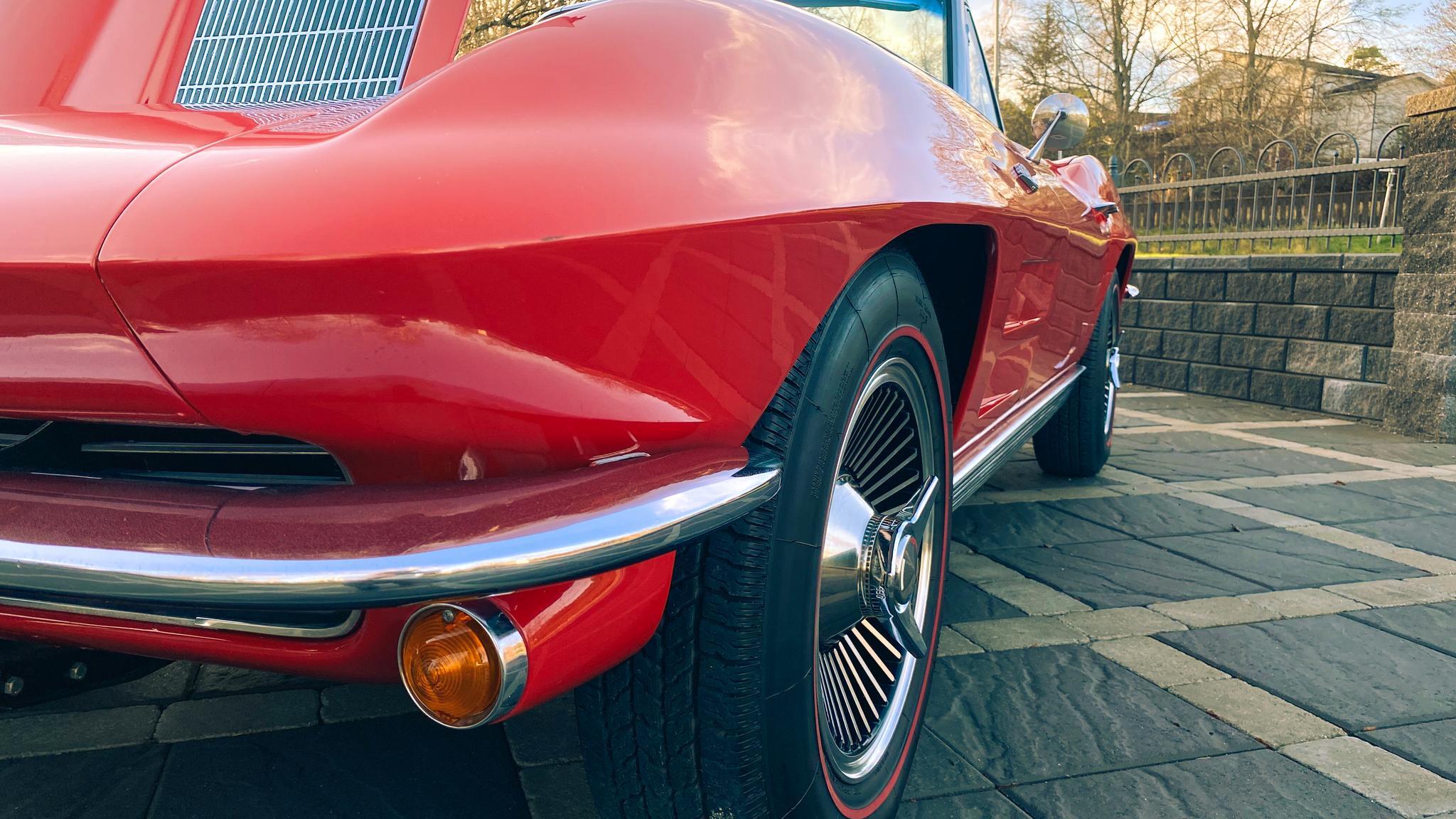 Exteriörbild på 1963 Corvette C2 Stingray