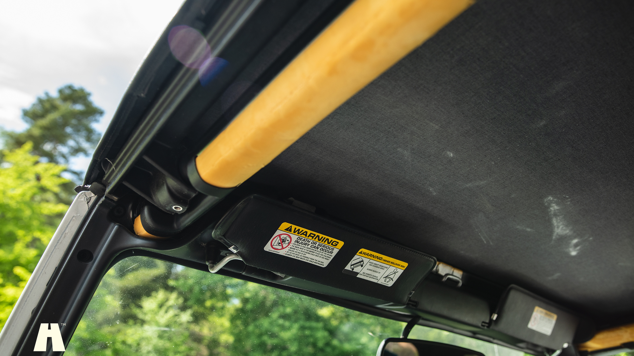 Interior image of 2006 Jeep Wrangler 4.0L Sahara 