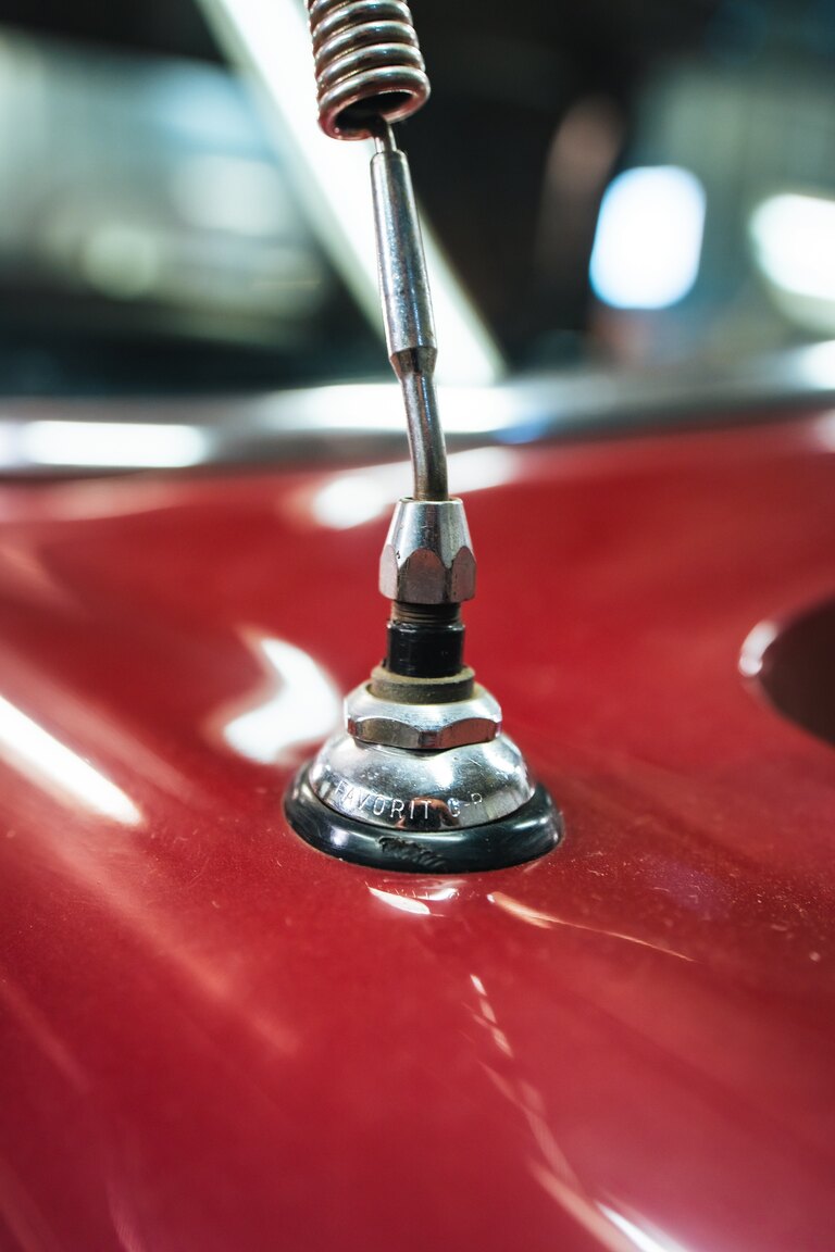Exteriörbild på 1966 Mercedes-Benz 230 SL 