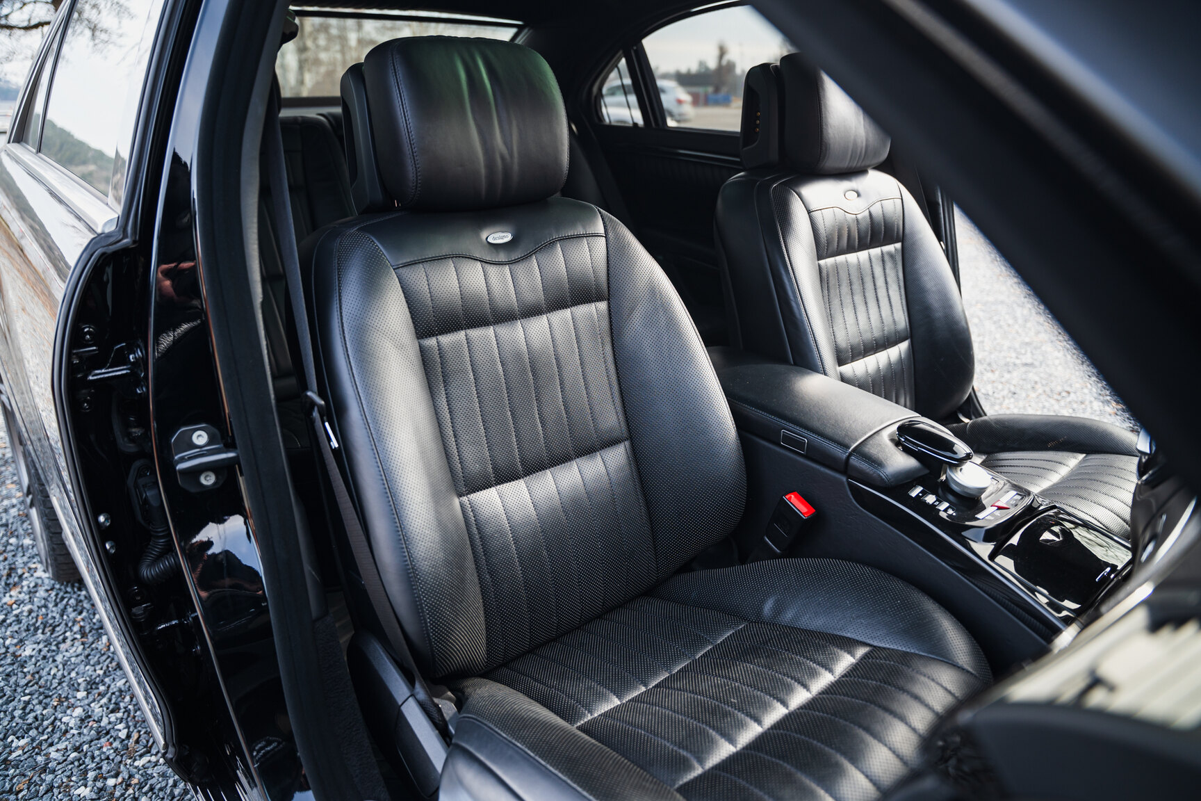 Interior image of 2011 Mercedes-Benz S600