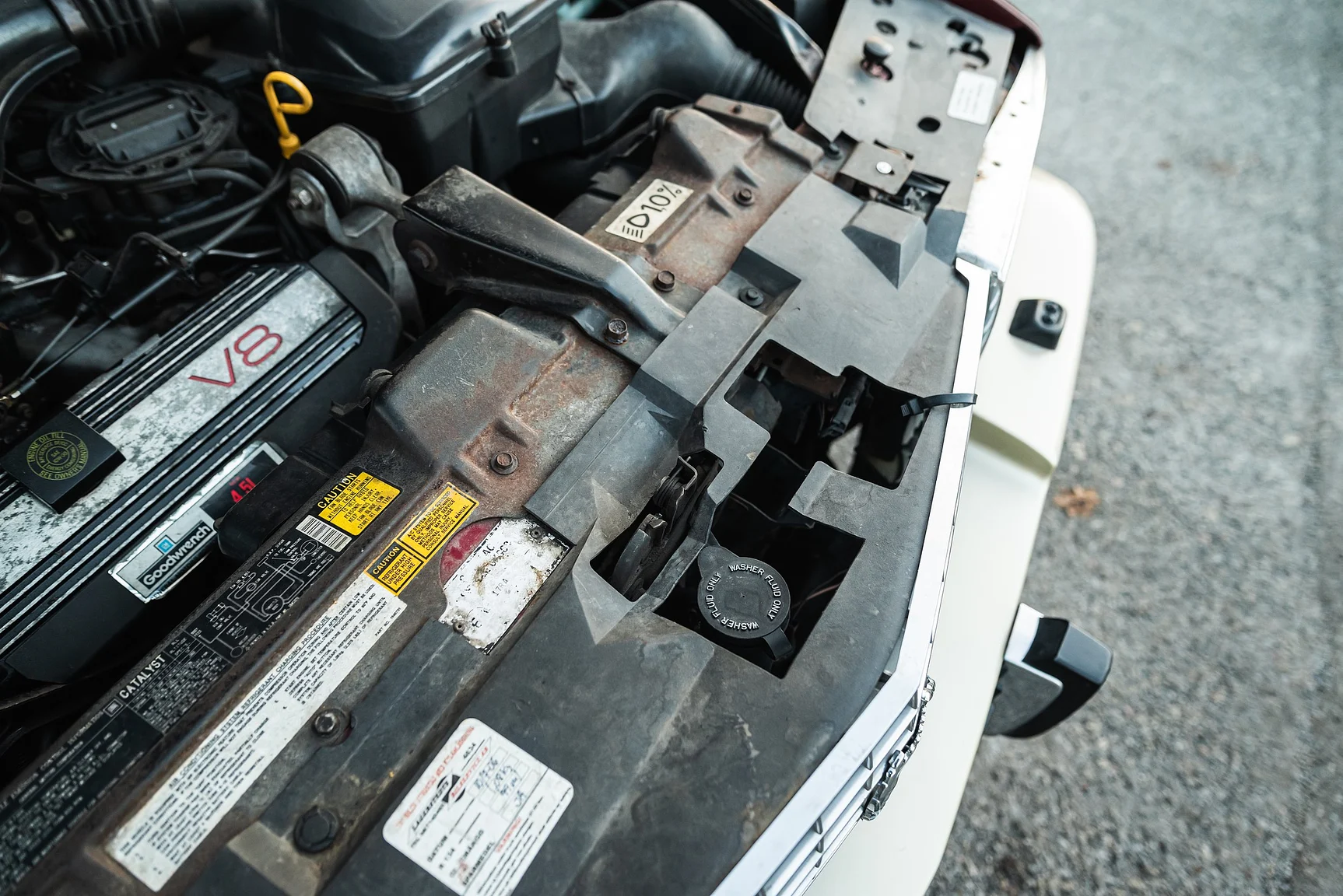 Image of 1989 Cadillac Seville (20) mechanics