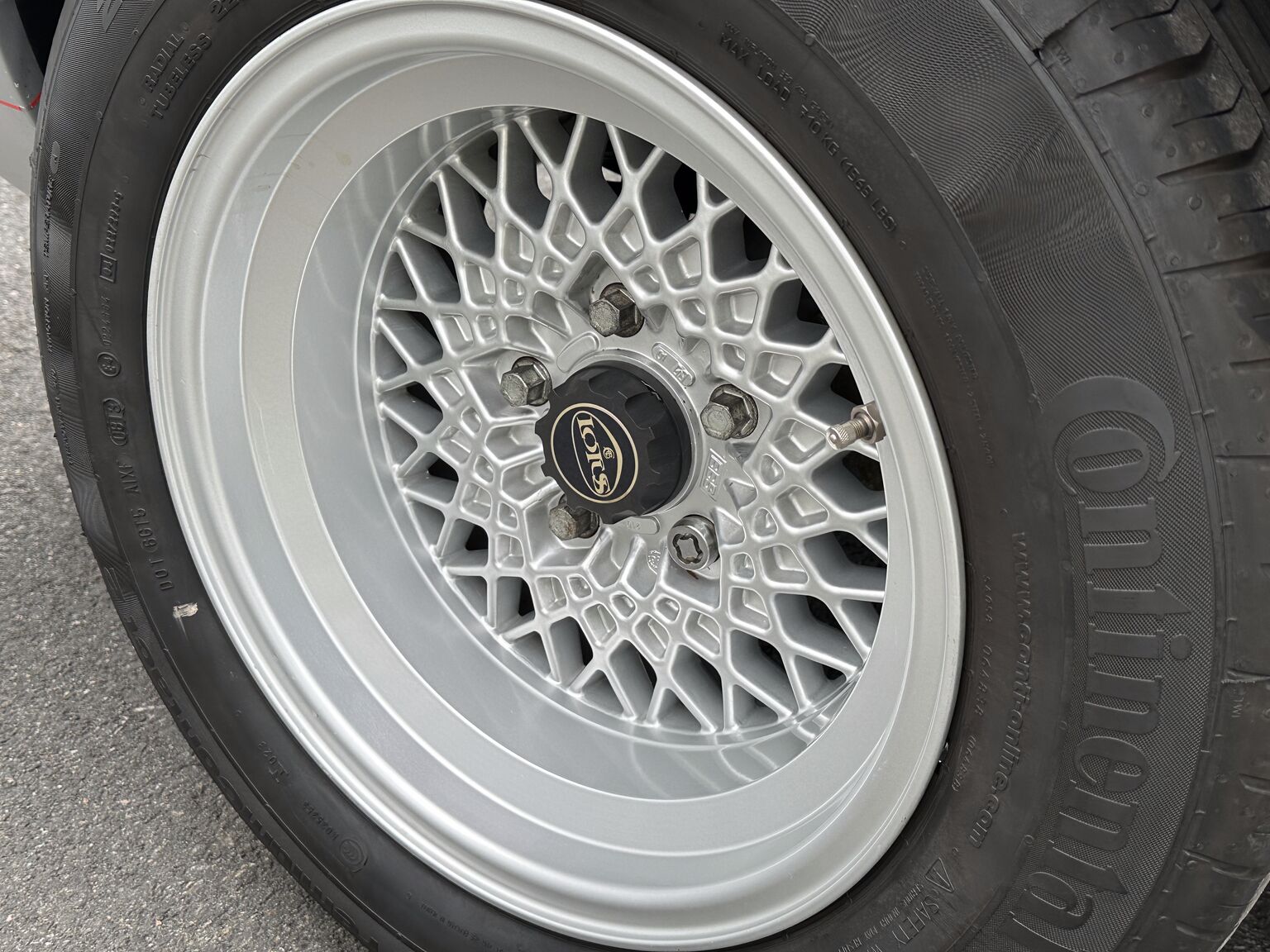 Aussenfoto 1987 Lotus Esprit S3