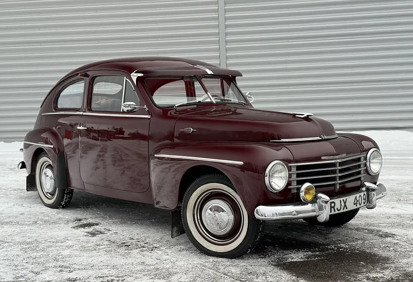 1953 Volvo PV444ES RJX409