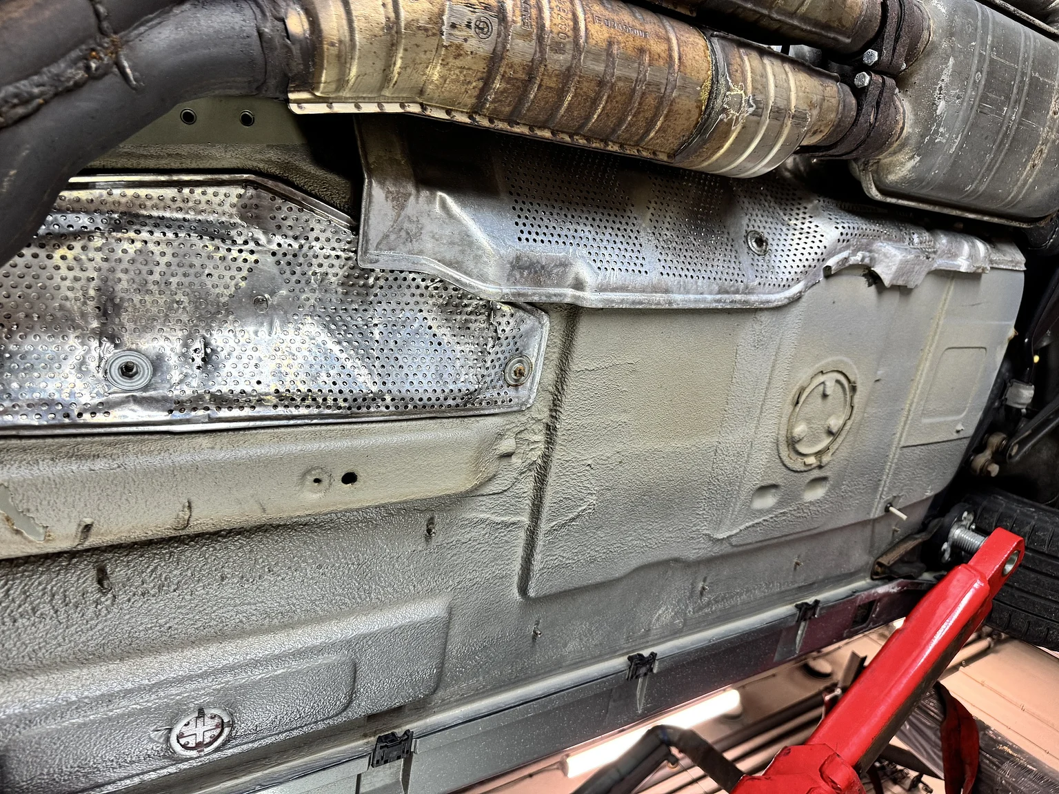 Image of 1993 BMW E34 M5 Touring  mechanics (52)