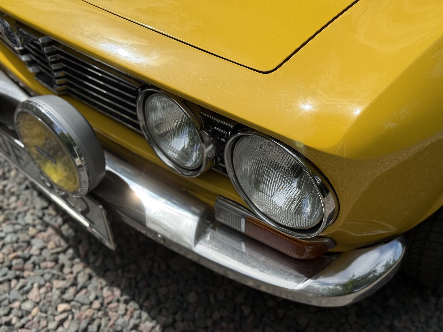 Exterior image of 1974 Alfa Romeo GT 1600 Junior