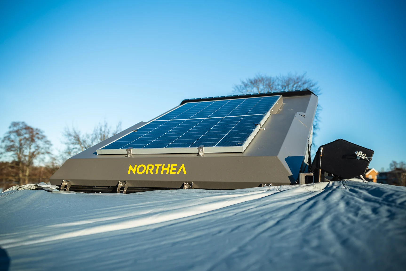 Exterior image of 2025 Northea Trailer Expedition Crawler 458i Offgrid-Camper (92)