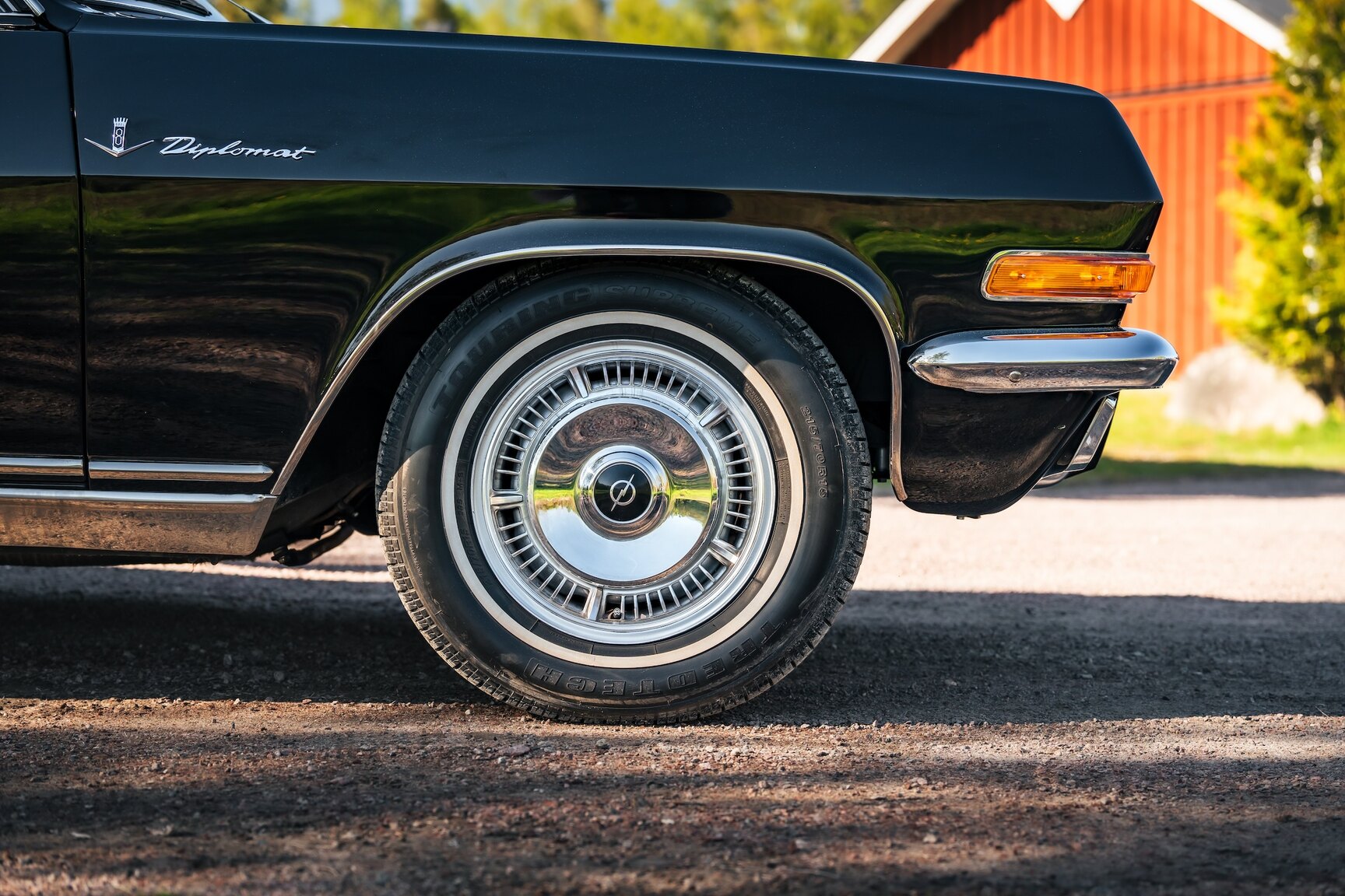 Exteriörbild på 1966 Opel Diplomat Coupé 5.4