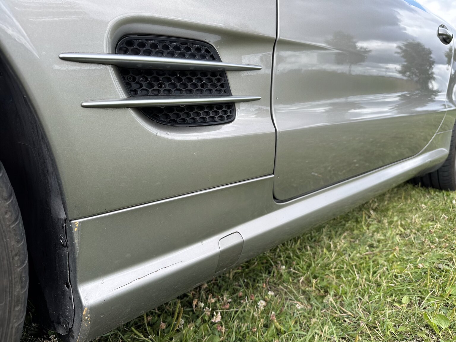 Exteriörbild på 2003 Mercedes Benz SL 500