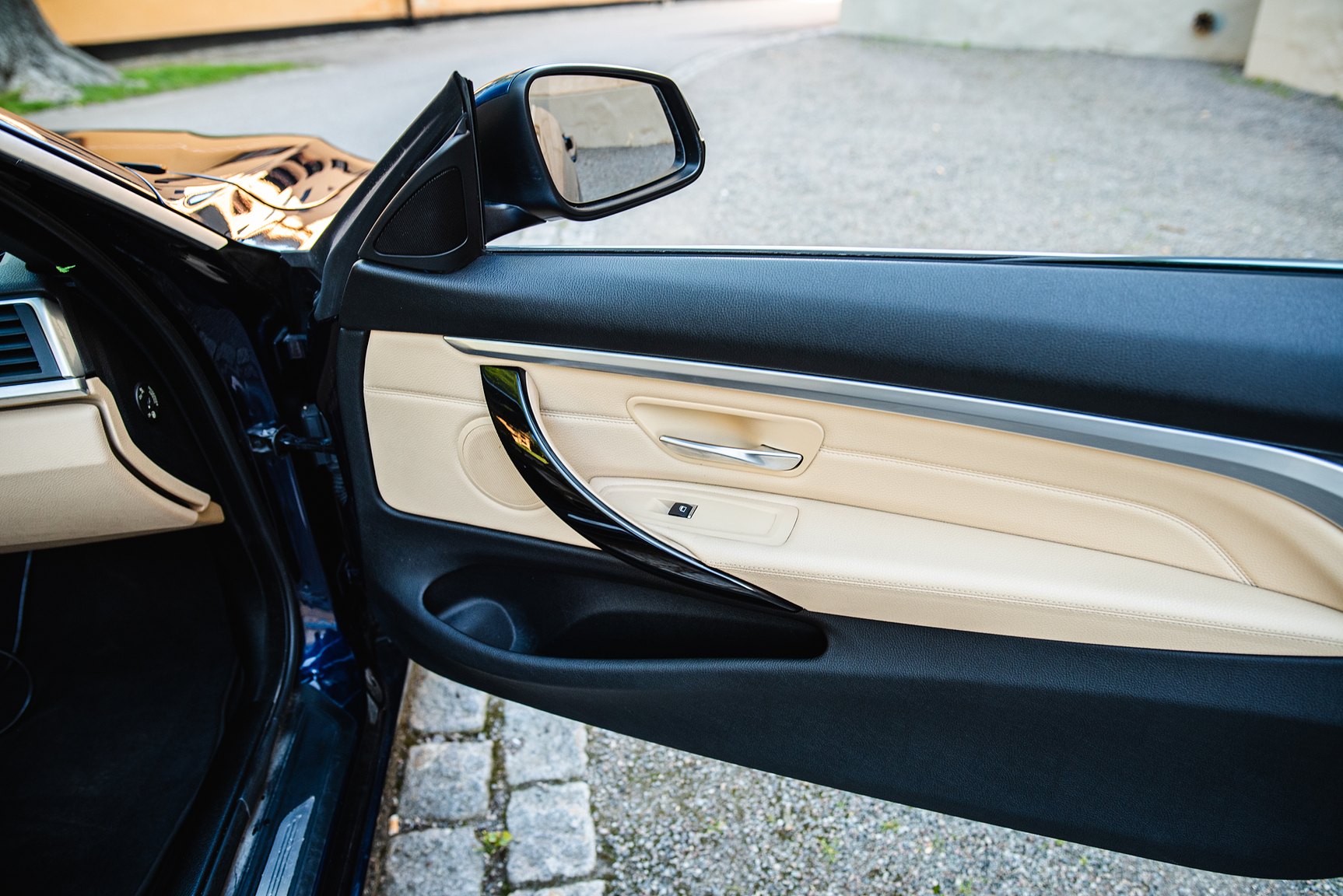 Innenraumfoto von 2018 BMW 430i xDrive Convertible