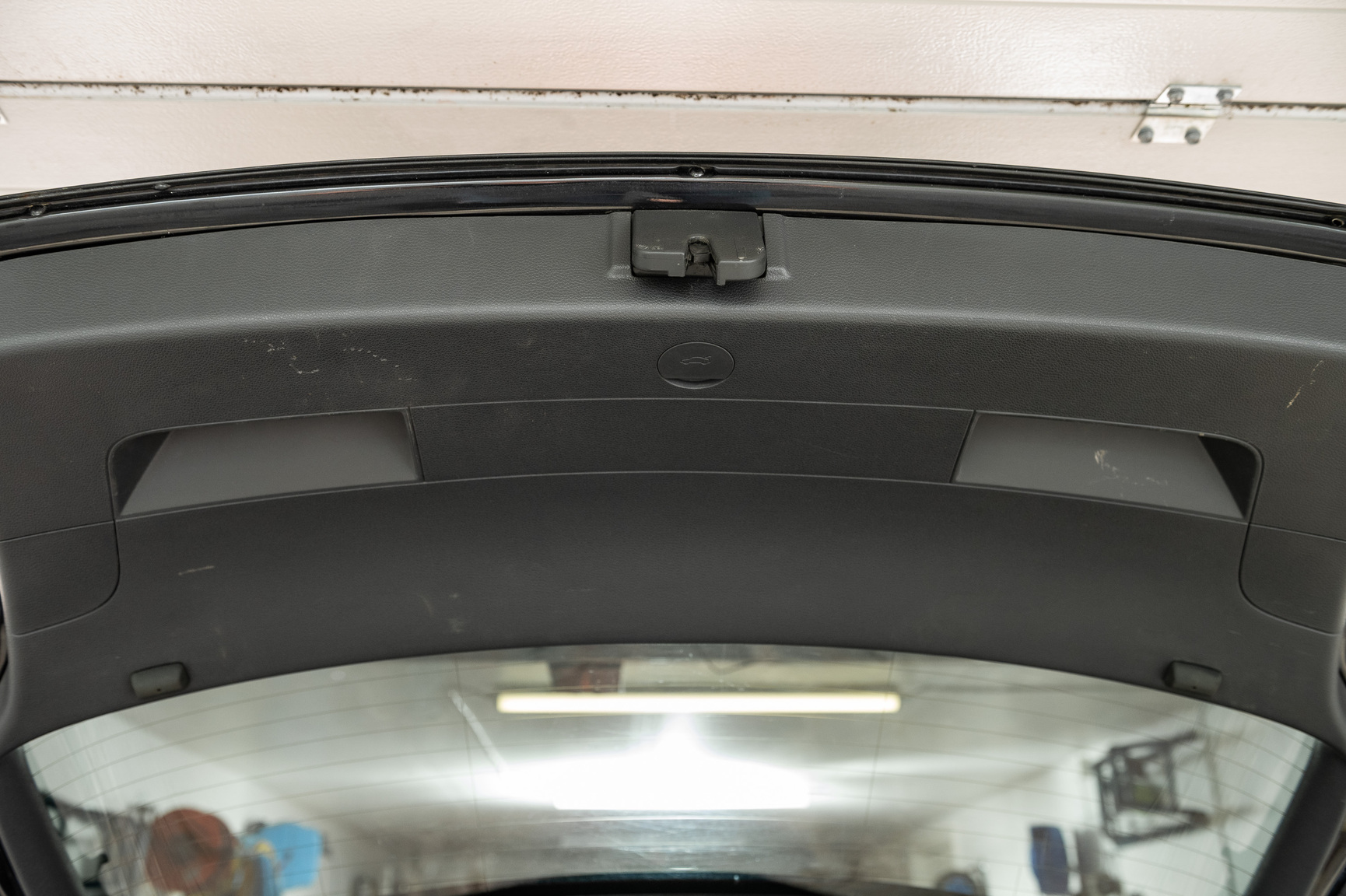 Innenraumfoto von 2006 Volkswagen Golf R32 (34)