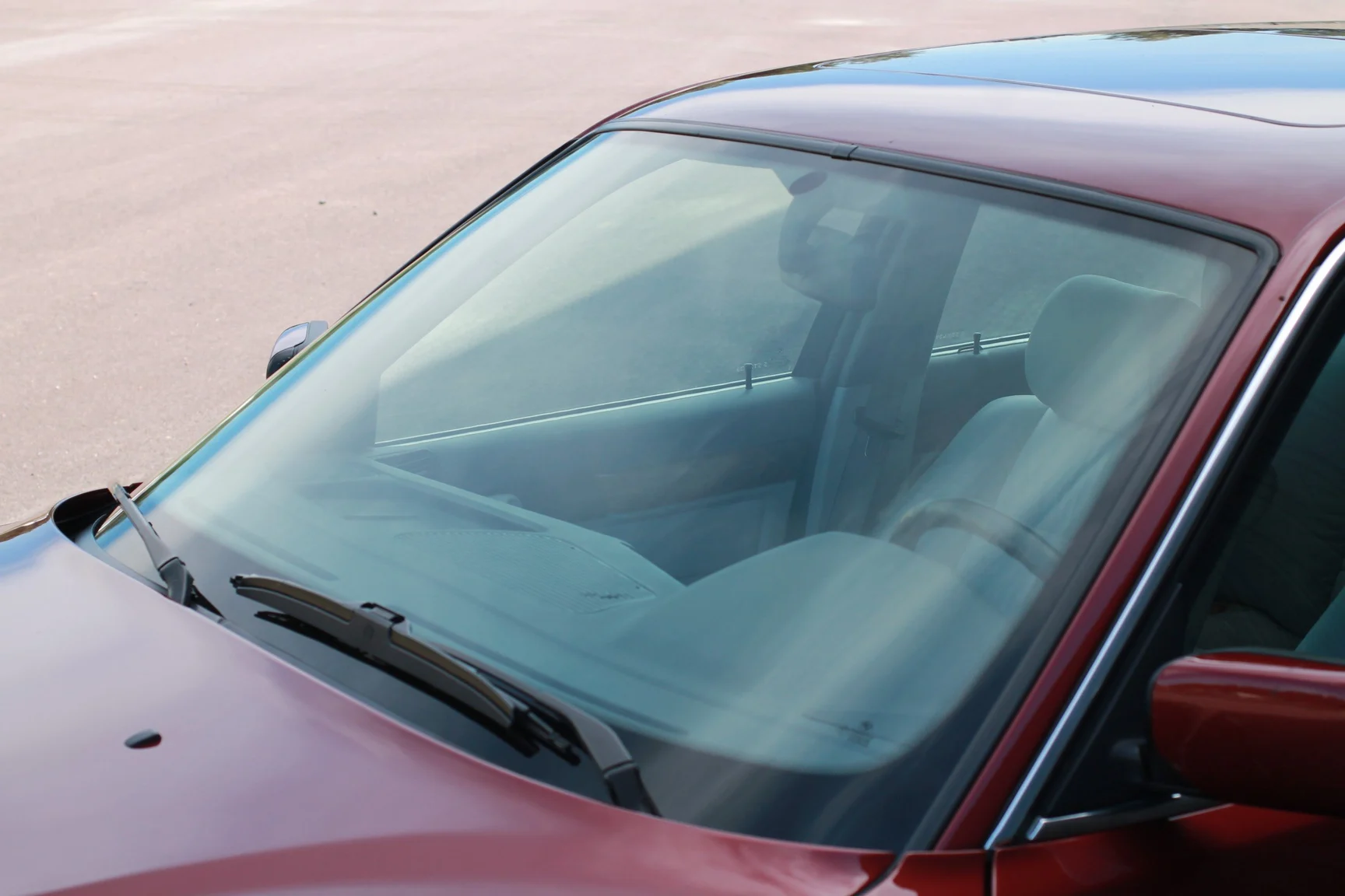 Exterior image of 1993 BMW 540i Sedan (84)