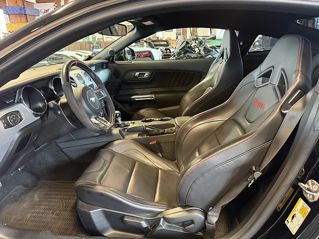 Bild von 2017 Ford Mustang (15)