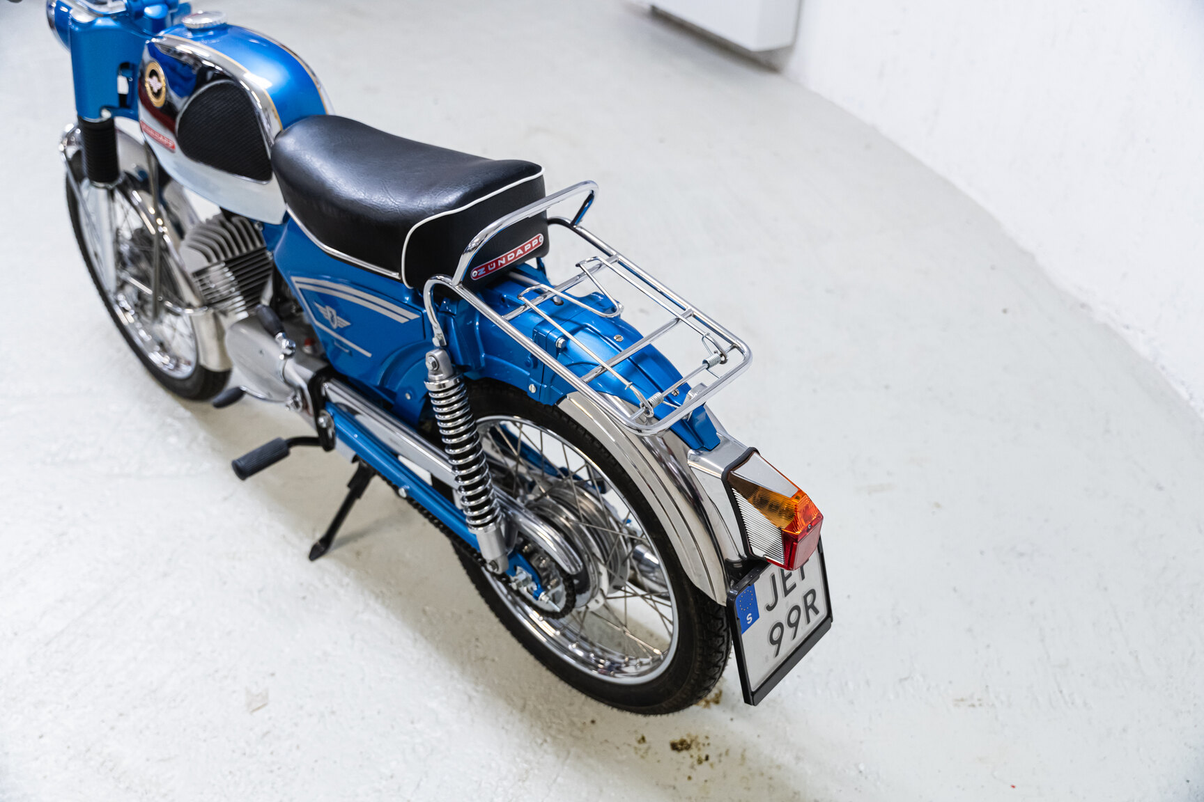 Aussenfoto 1969 Zundapp KS100