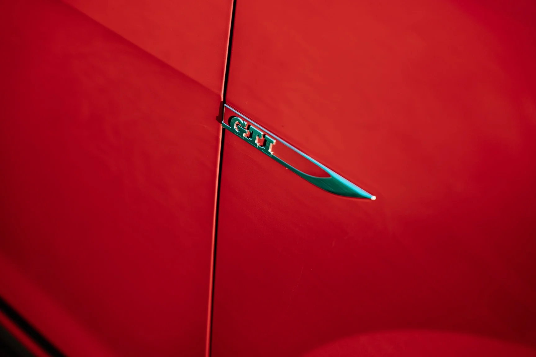 Exterior image of 2016 Volkswagen Golf GTi Clubsport S - no. 291/400 (33)