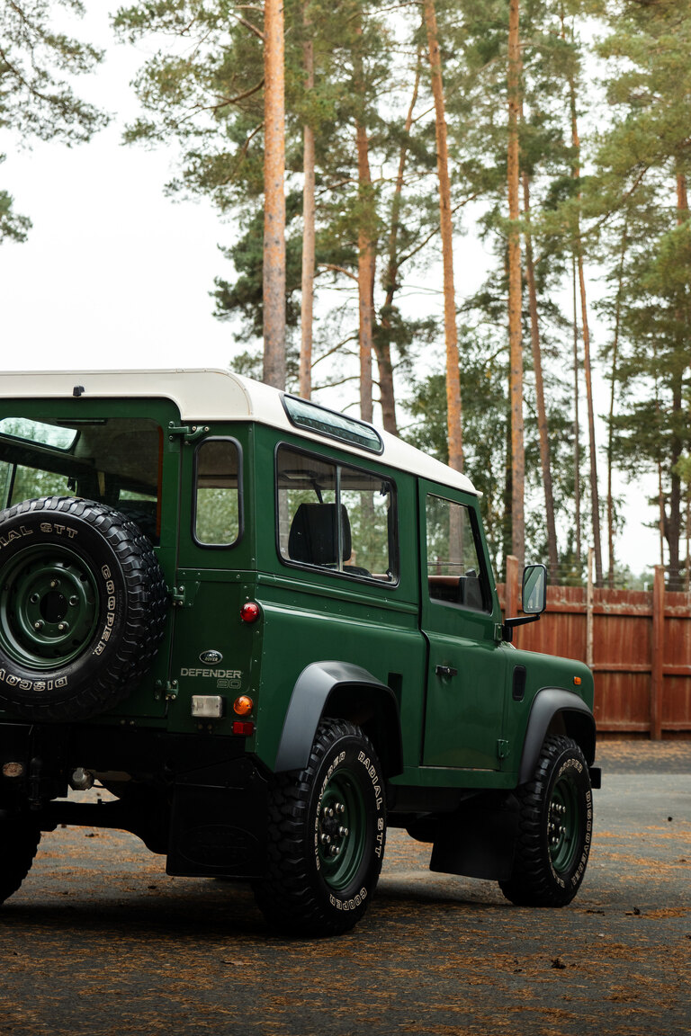 Aussenfoto 1996 Land Rover Defender 90 300TDi (15)