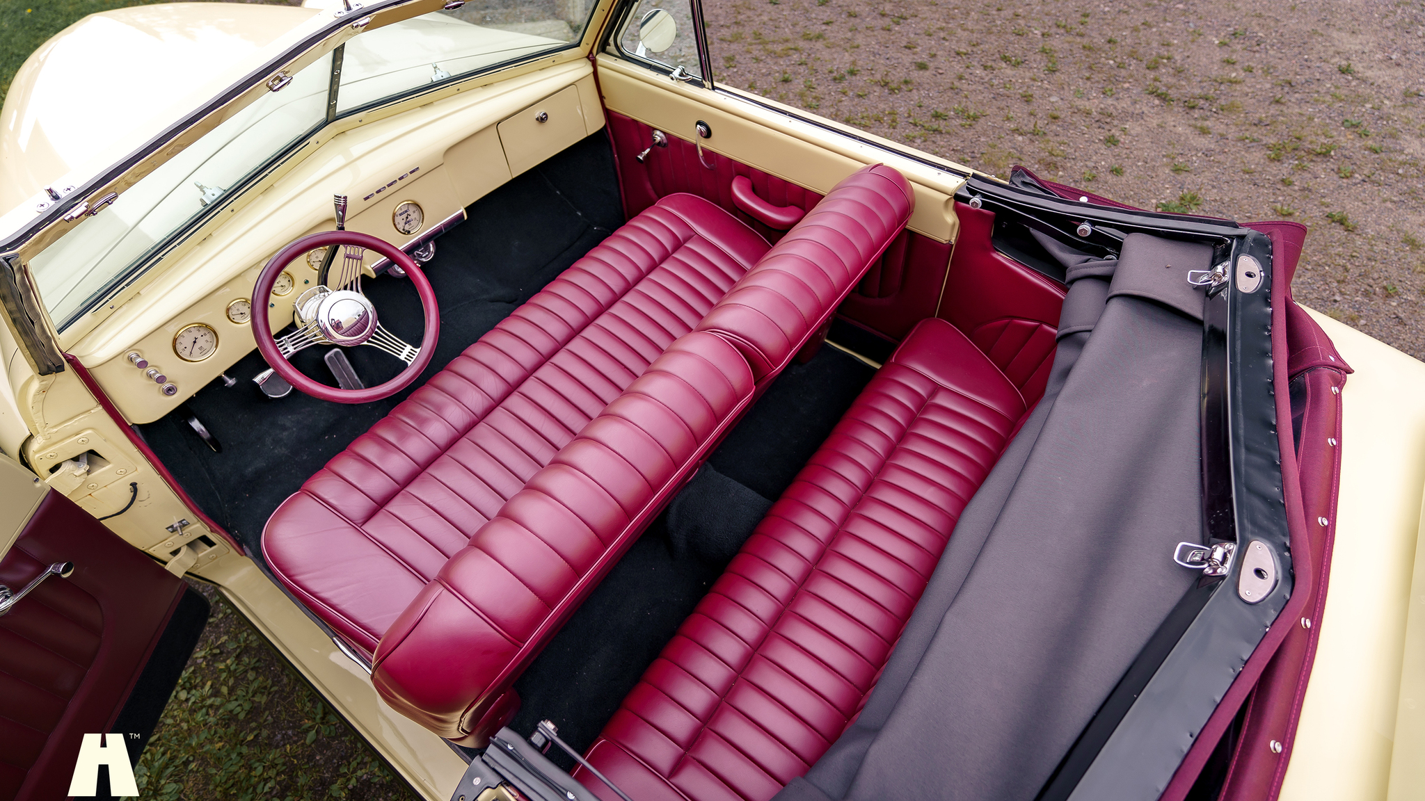 Innenraumfoto von 1950 Dodge Wayfarer Convertible Custom