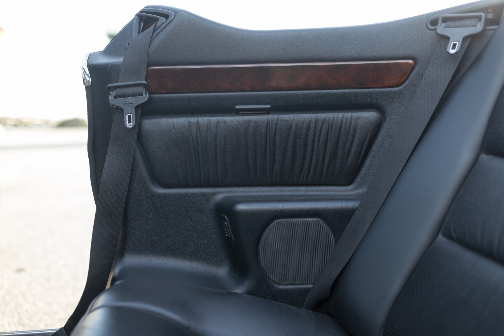 Interior image of 1993 Mercedes-Benz 300 CE-24 Cabriolet