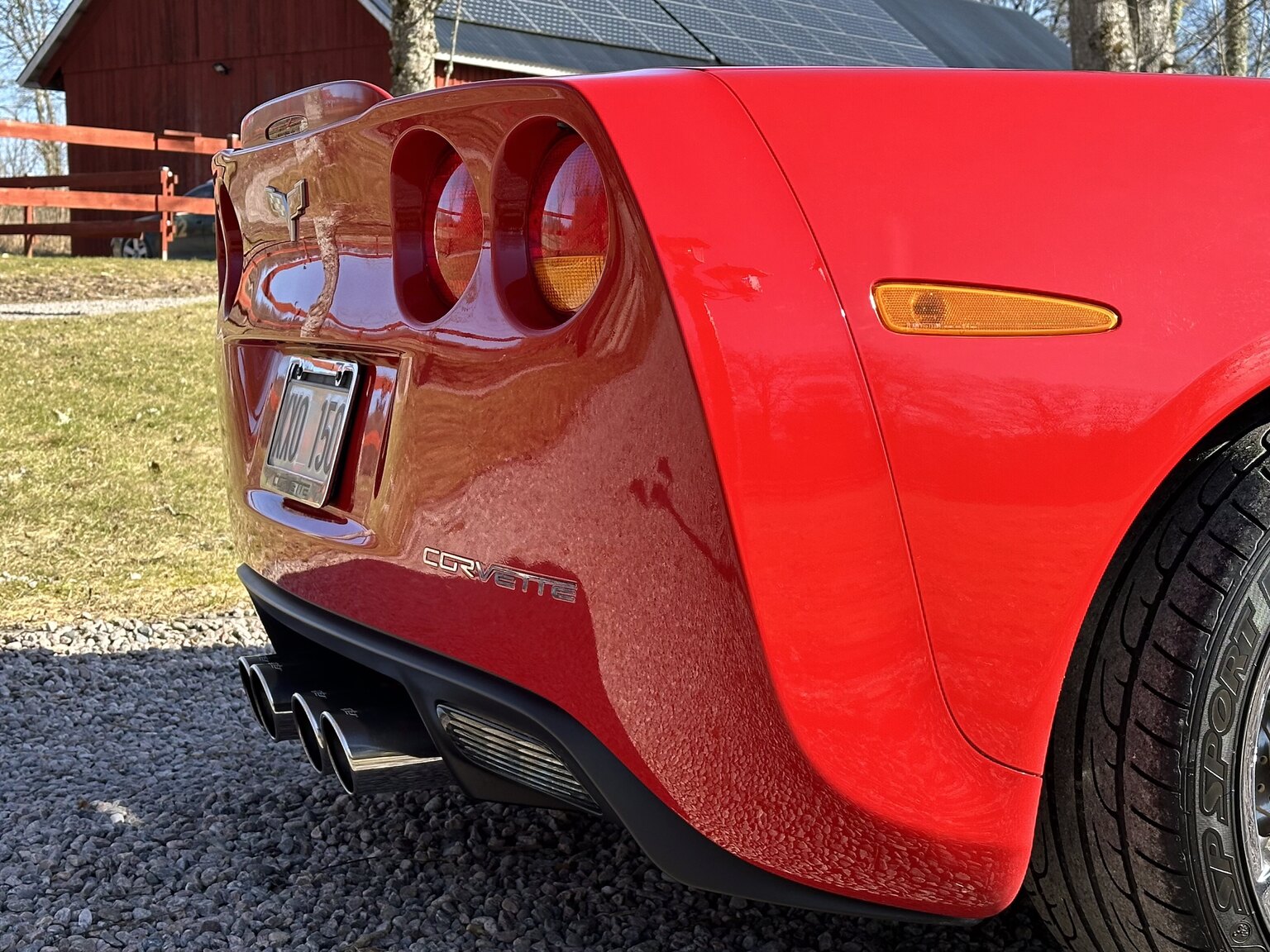 Exterior image of 2005 Corvette C6 Z51 Cabriolet