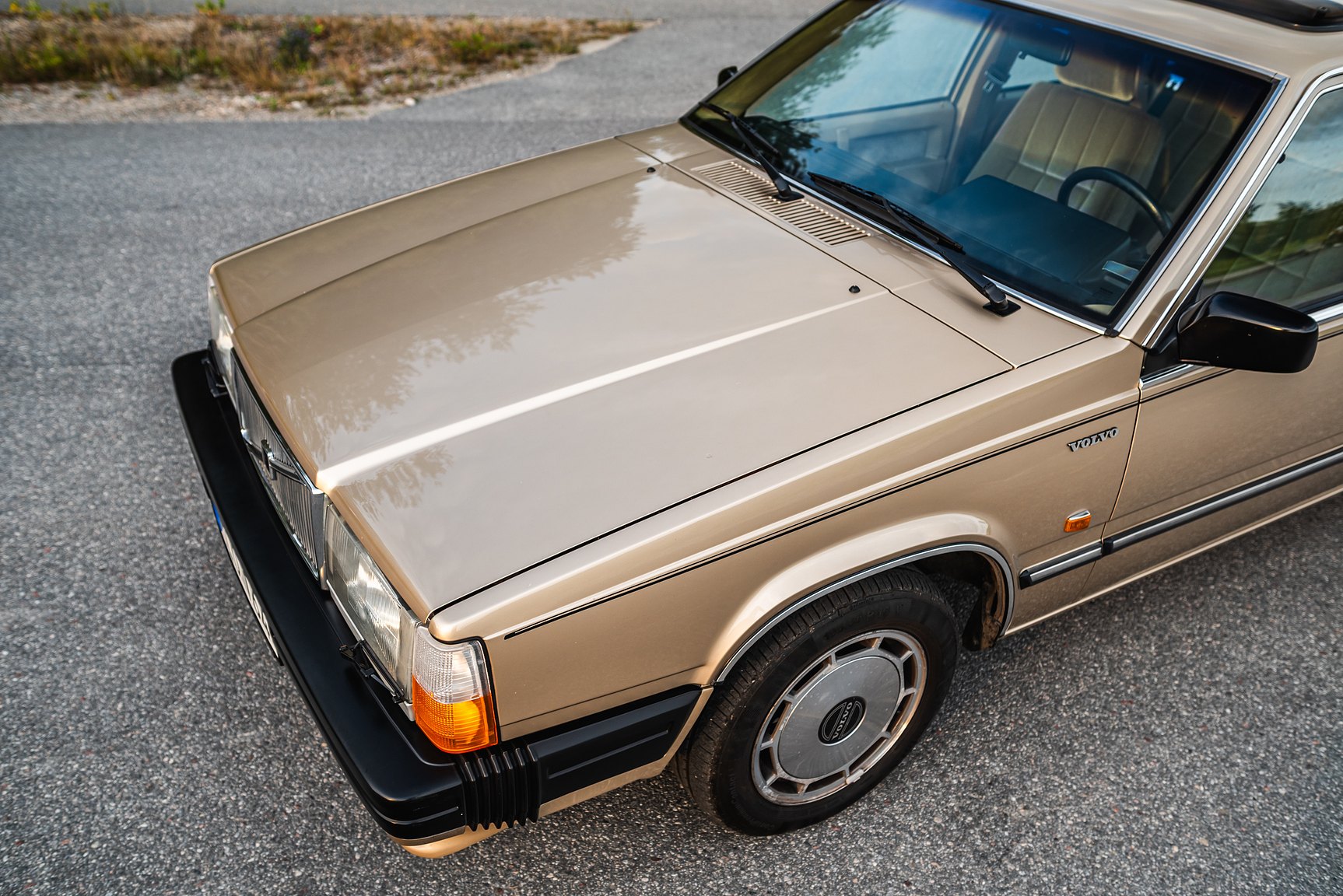 Exteriörbild på 1986 Volvo 760 GLE 2.8 V6 Automatisk