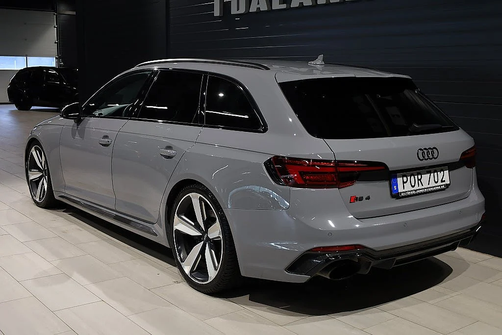 Bild von 2018 Audi RS4 (4)