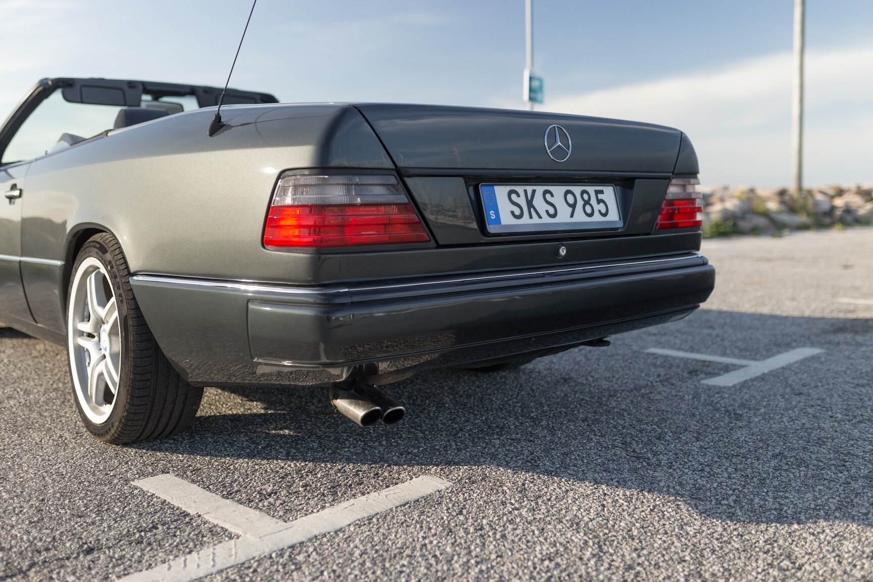 Exterior image of 1993 Mercedes-Benz 300 CE-24 Cabriolet