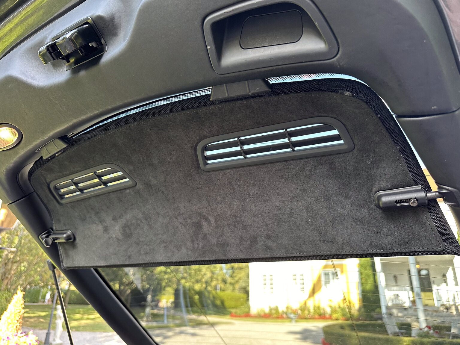 Interior image of 2013 Ferrari F12 Berlinetta