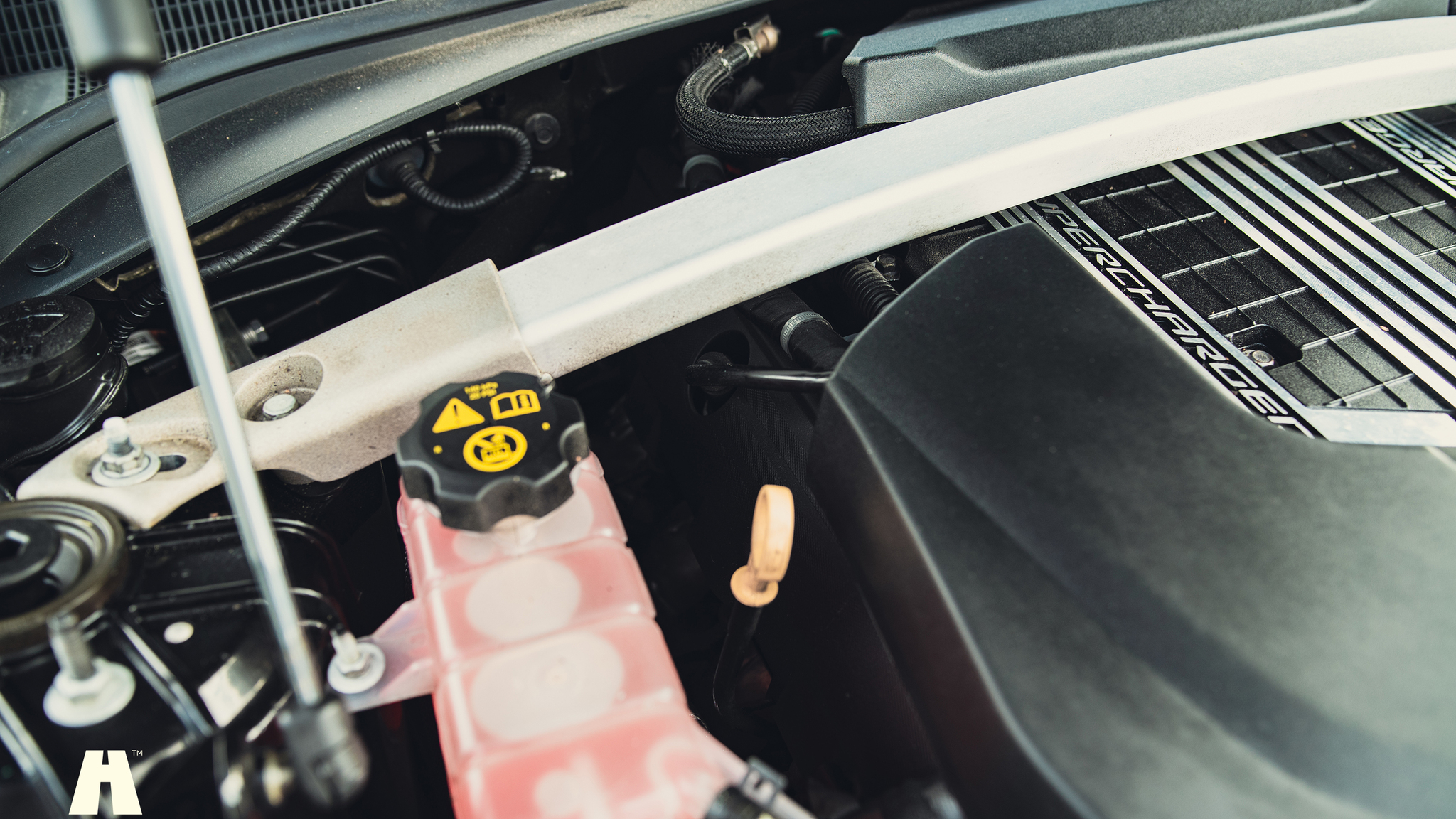 Image of 2018 Cadillac CTS-V Carbon Package mechanics