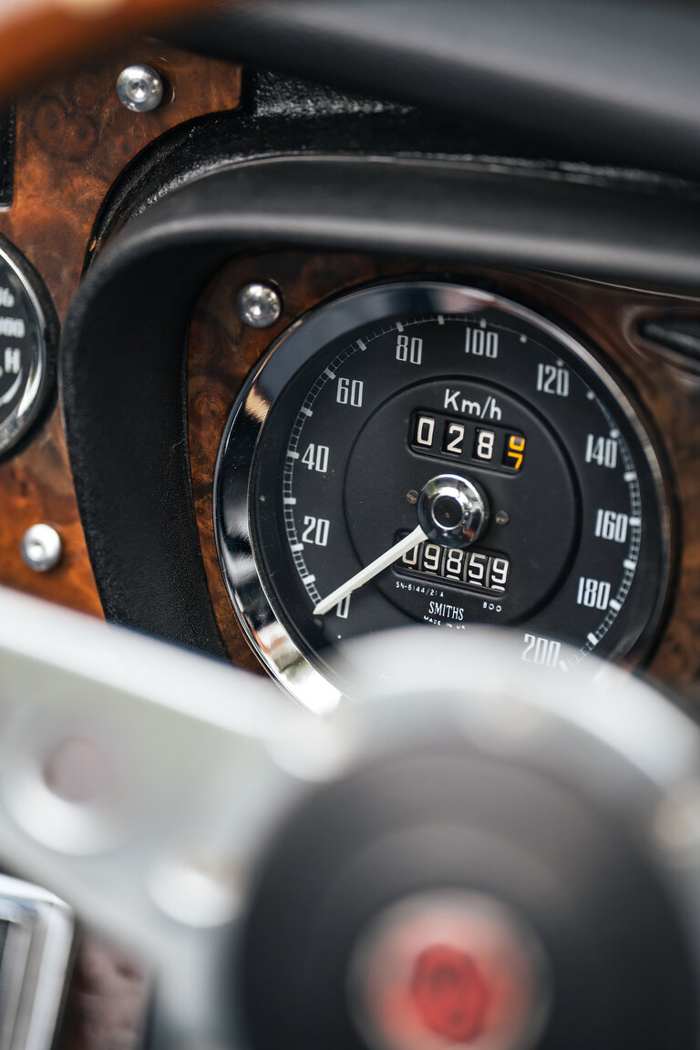 Innenraumfoto von 1973 MG MGB Roadster (9)