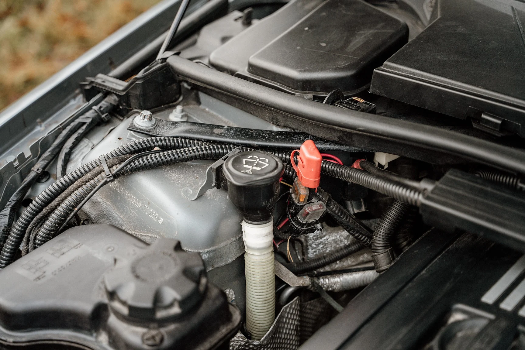 Image of 2010 BMW 325i Sedan mechanics (5)