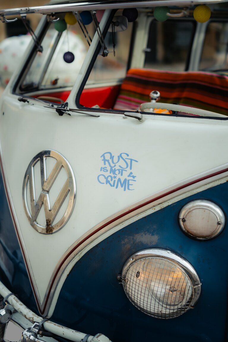 Aussenfoto 1964 Volkswagen Kleinbus Transporter 1500 Deluxe “21-fönsters Samba”