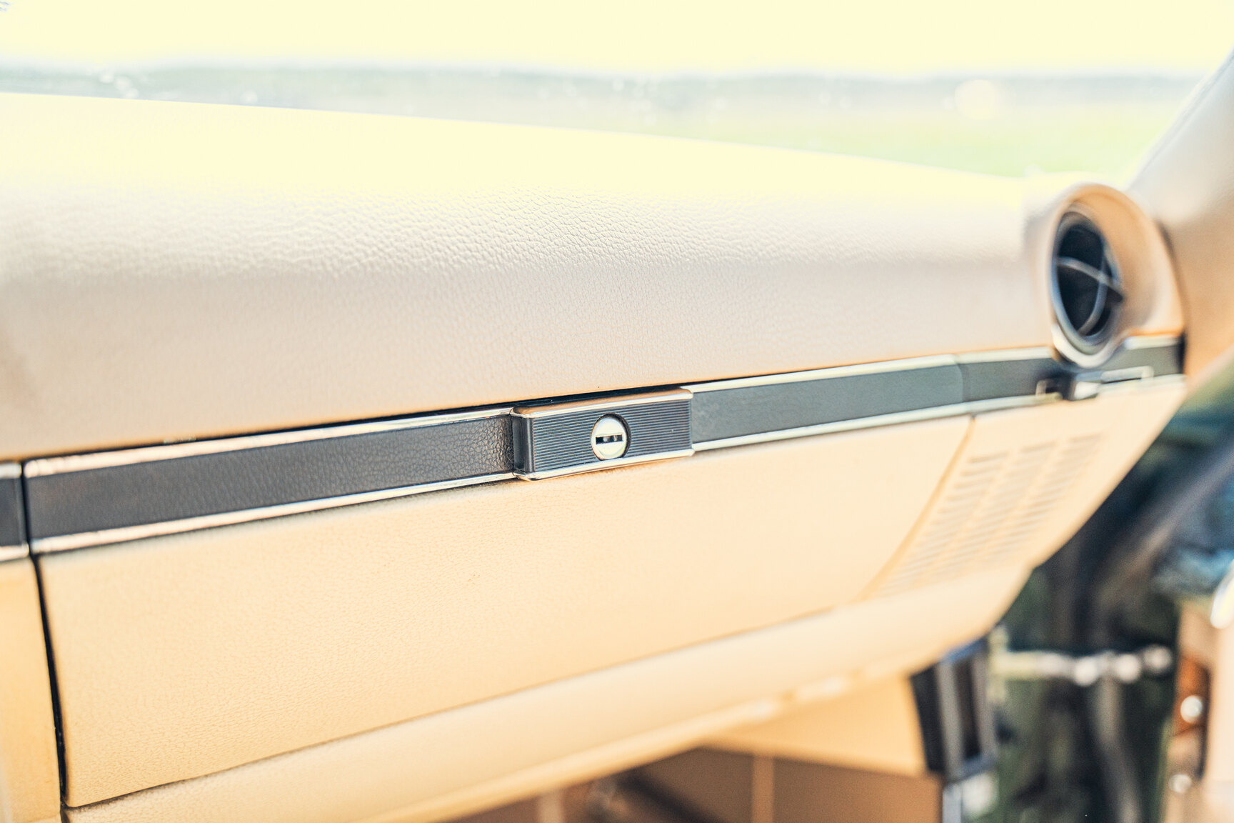 Interiörbild 1976 Mercedes-Benz 450 SLC (35)